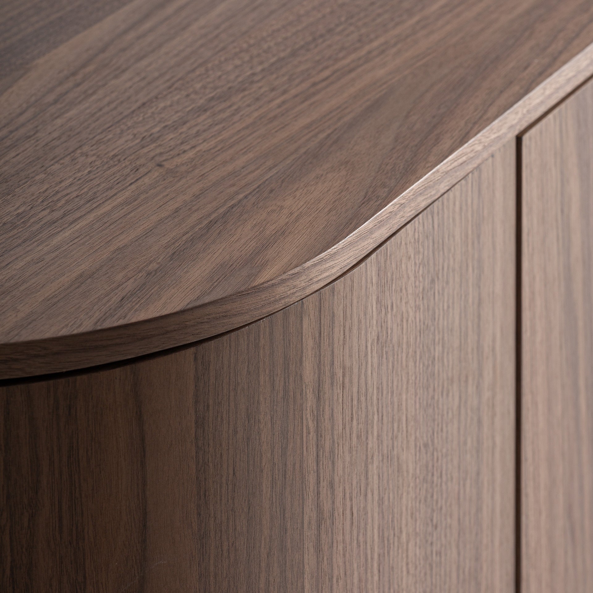 KEXBY Chest of Drawers in Walnut Finish
