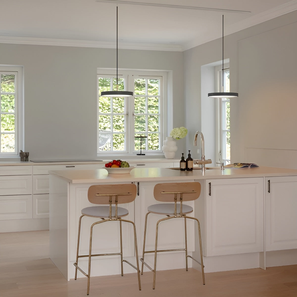 ASTERIA PLUS pendant lamp in anthracite with a gold insert
