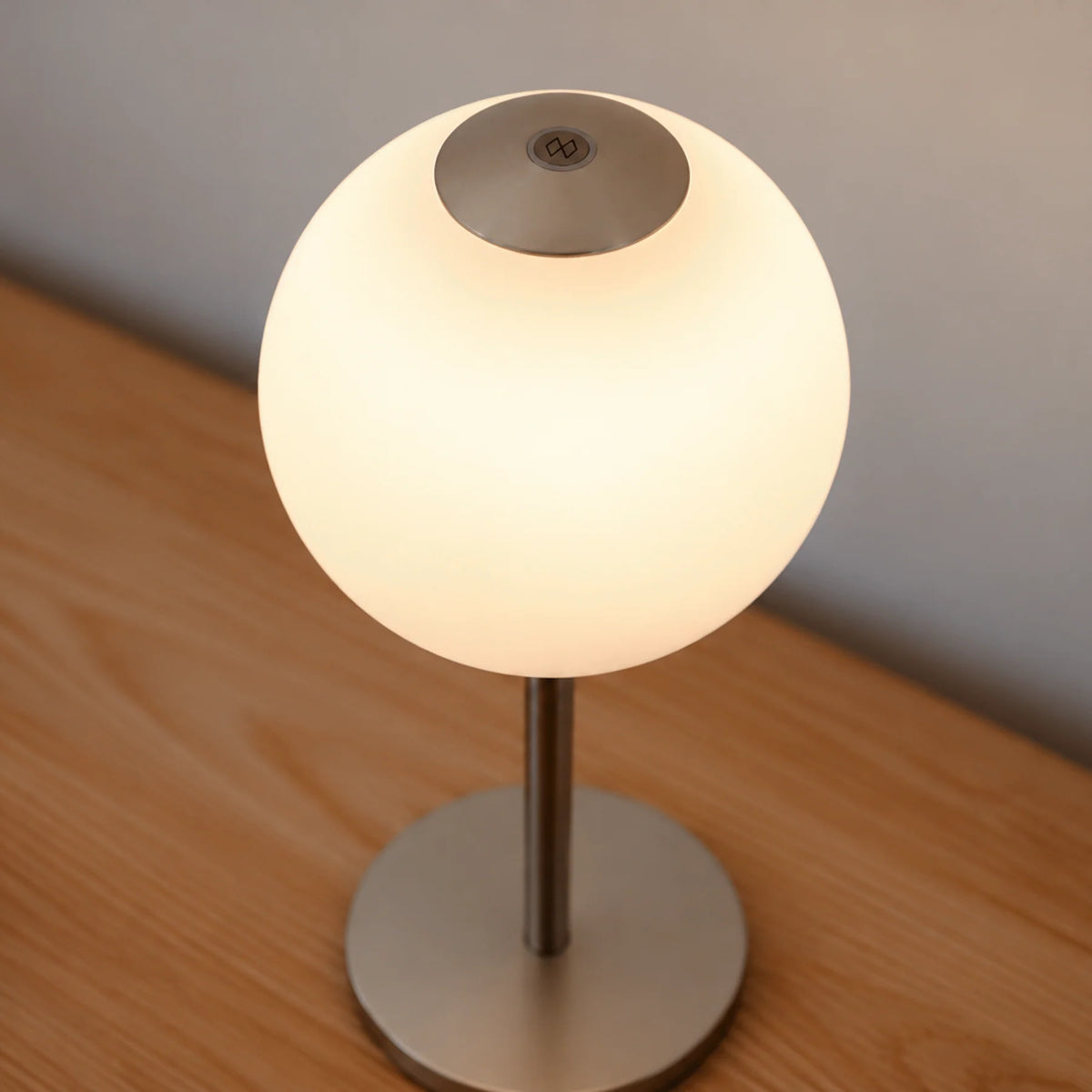 Portable lamp AUDREY MOVE white with a silver insert