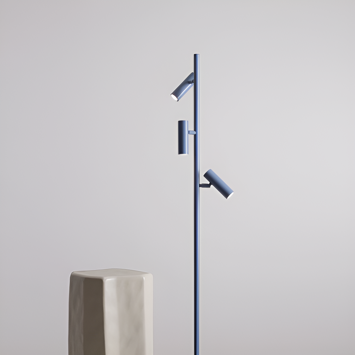 Lampa podłogowa TREVO niebieski