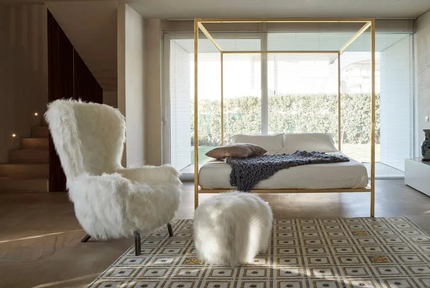 GUELFO FUR Armchair White