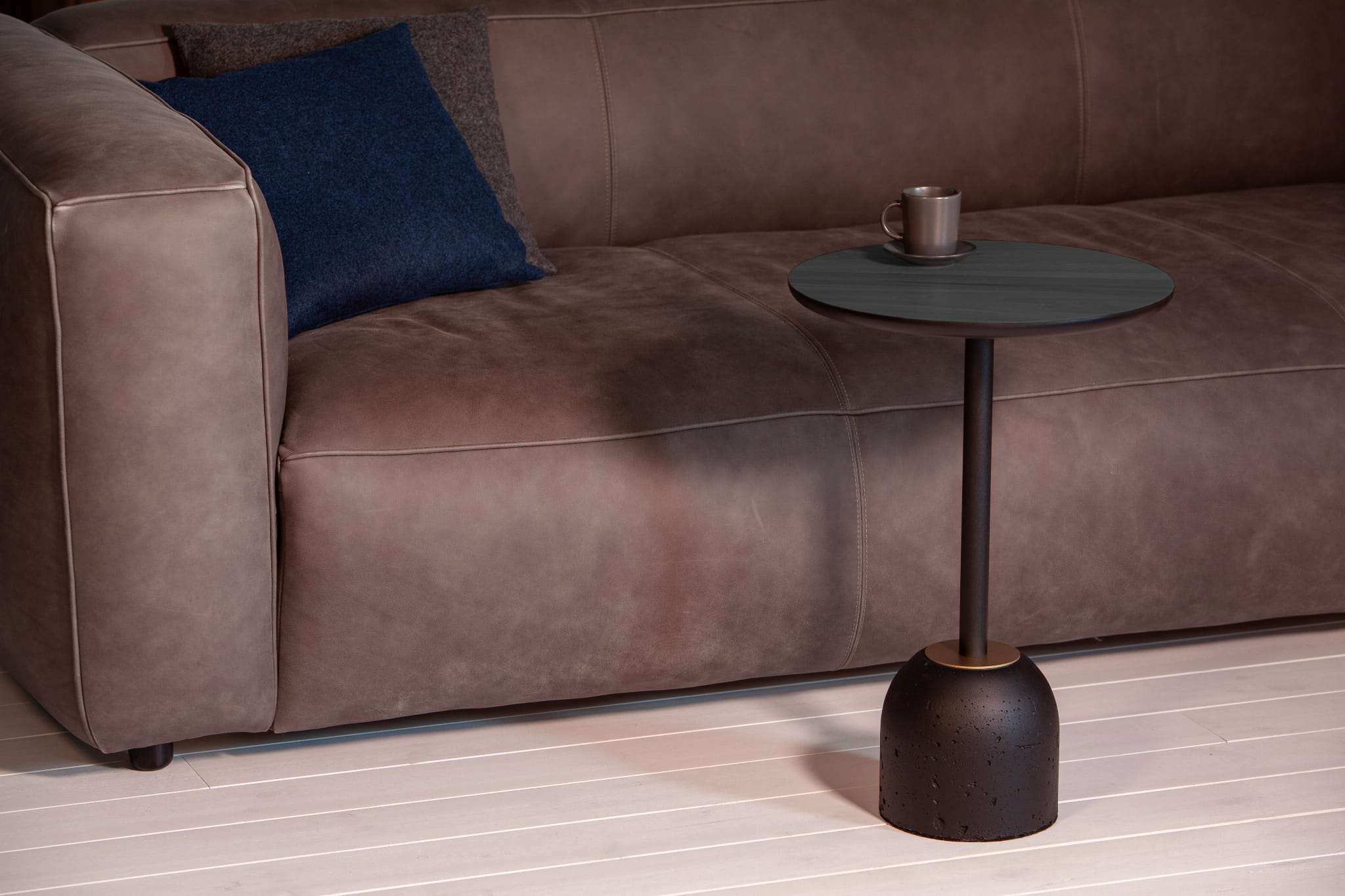 BET HPL black coffee table with concrete base