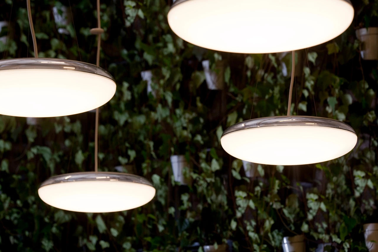 SILVERBACK white pendant lamp with silver