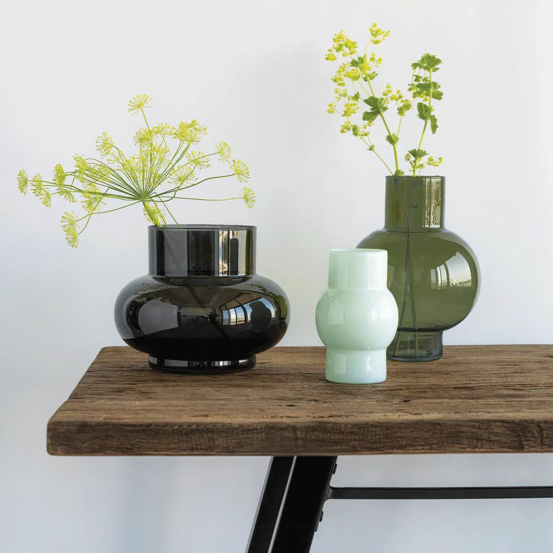 Biurko UNC drewno z recyklingu Urban Nature Culture    Eye on Design