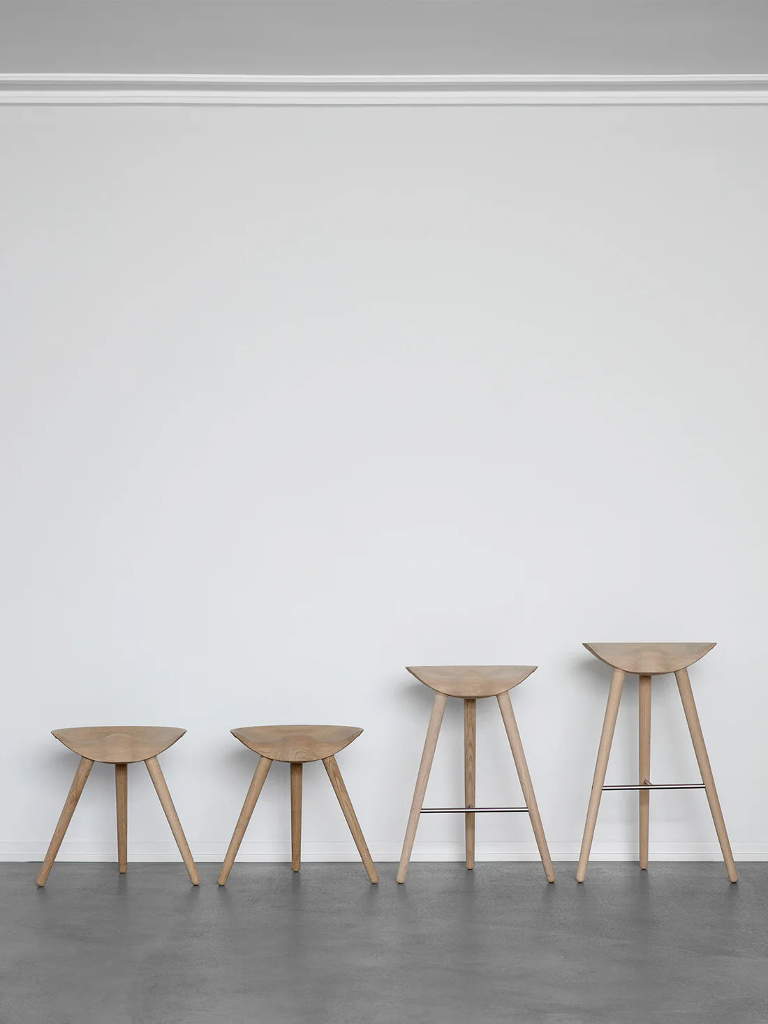 ML 42 Beech Wood Stool [Julia]