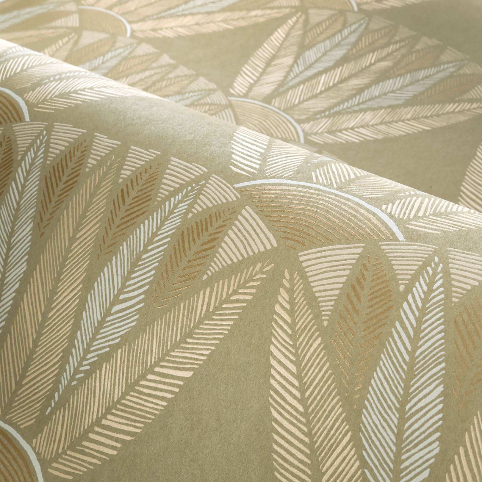 CASTALIA Lotus Flower Plant Motif Wallpaper - VERT CENDRE/DORE Beige with Gold