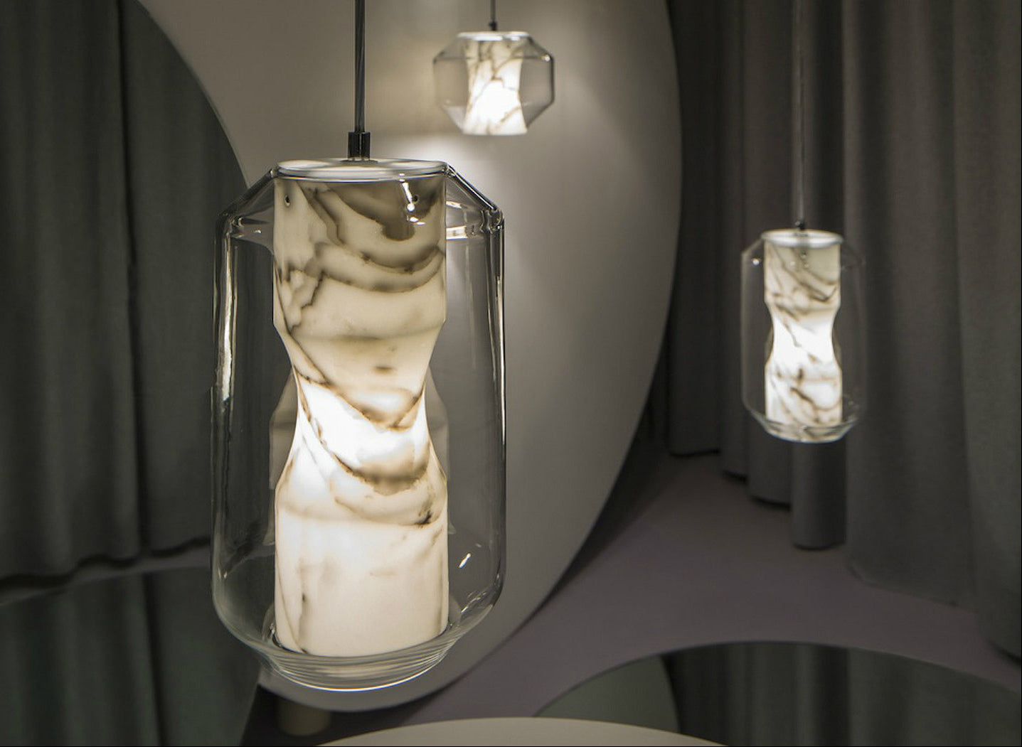 CHAMBER marble pendant lamp