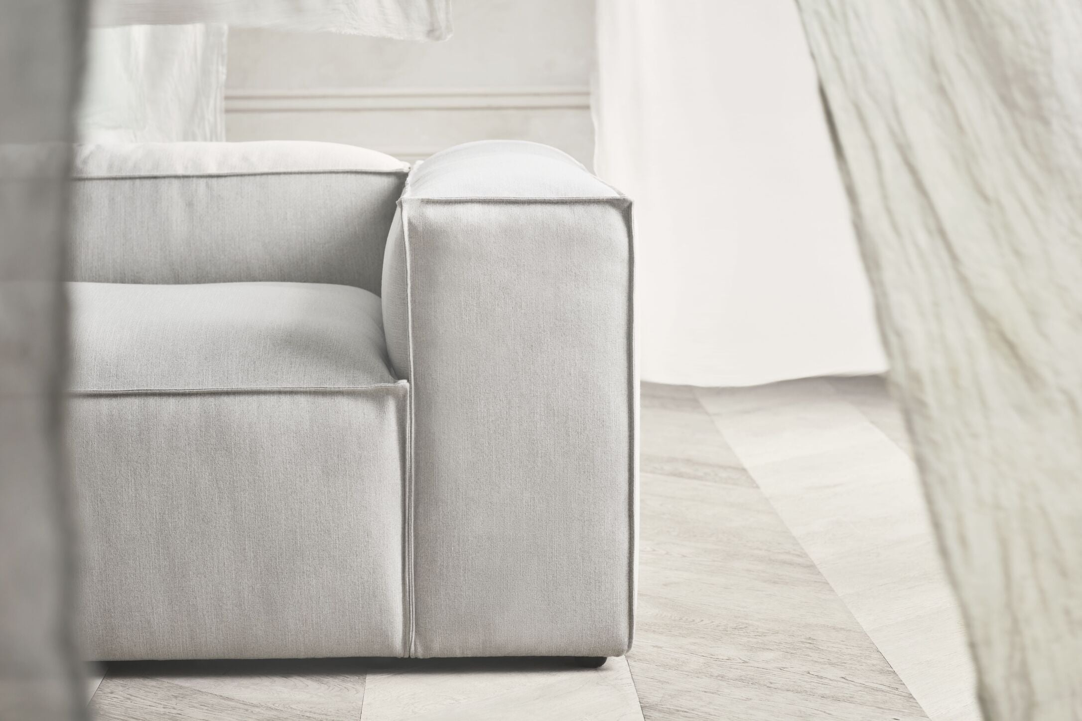 Right-hand corner 4-modulus Cosima upholstered