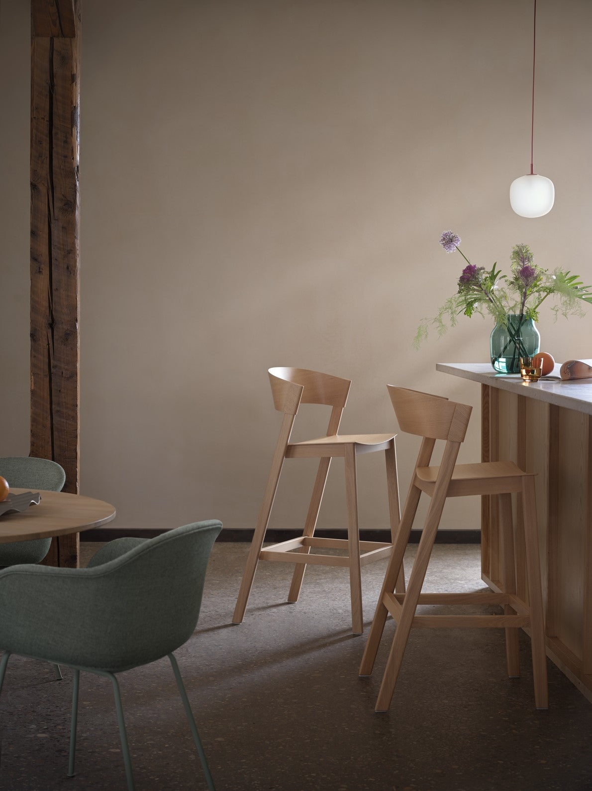 COVER Customizable Bar Stool with Black Base