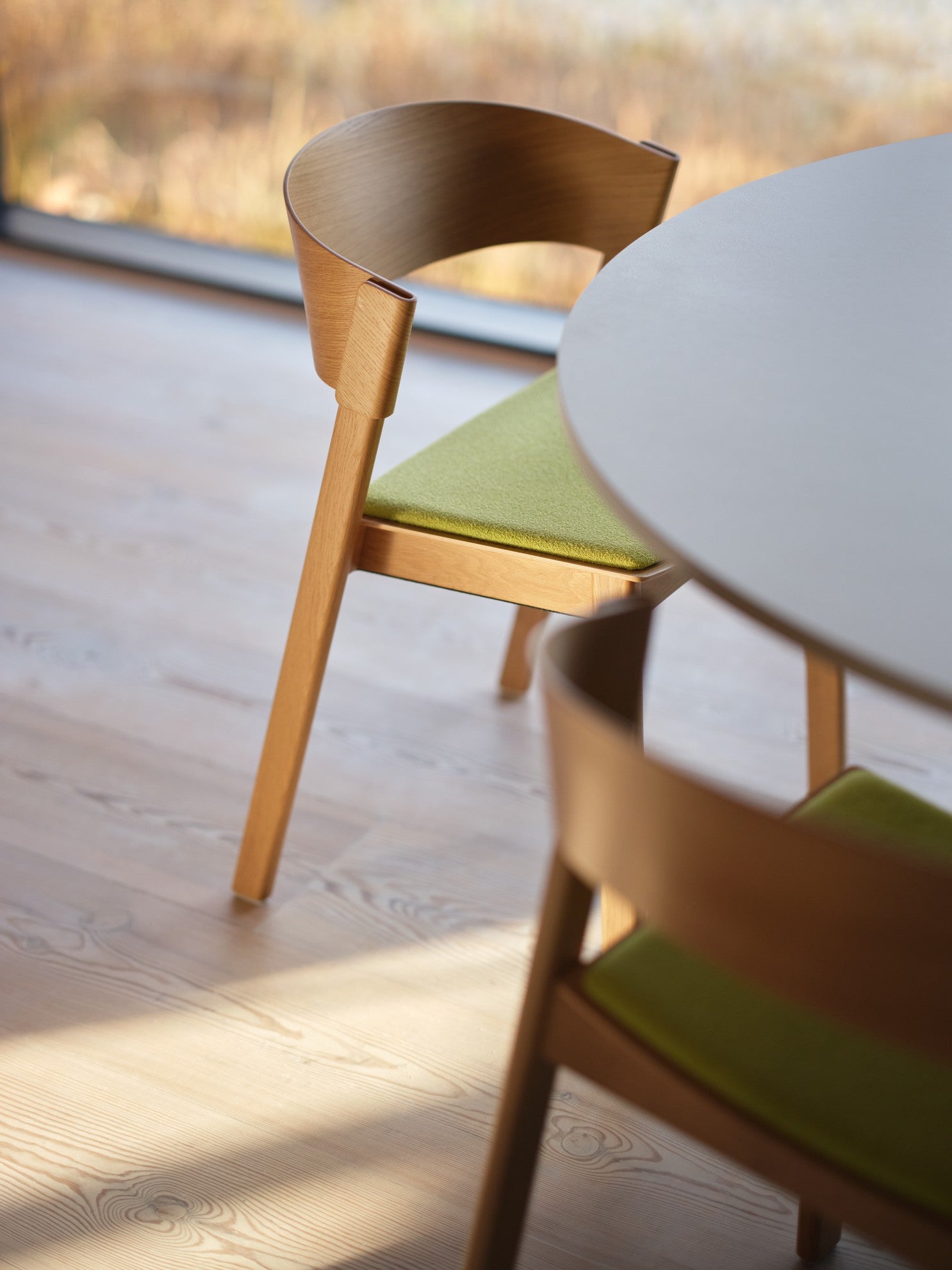 COVER Chair - Customizable with Oak Base