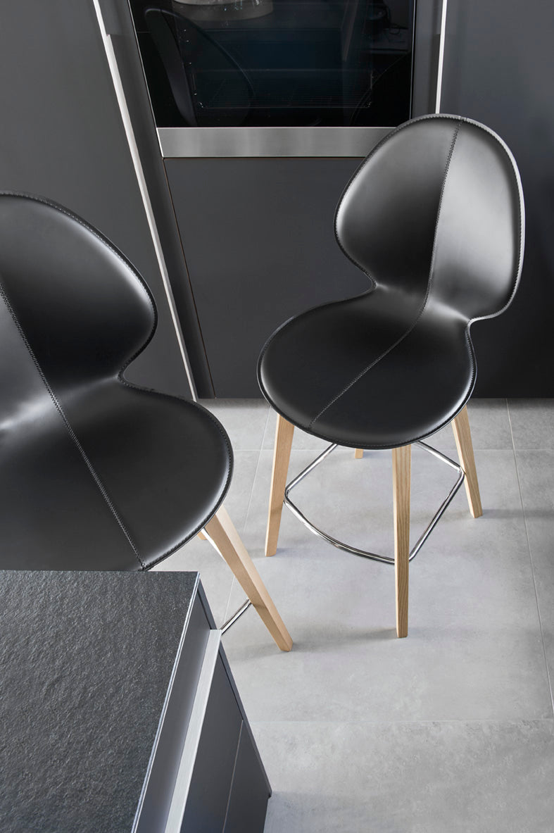 BASIL bar stool taupe seat with dark wooden base