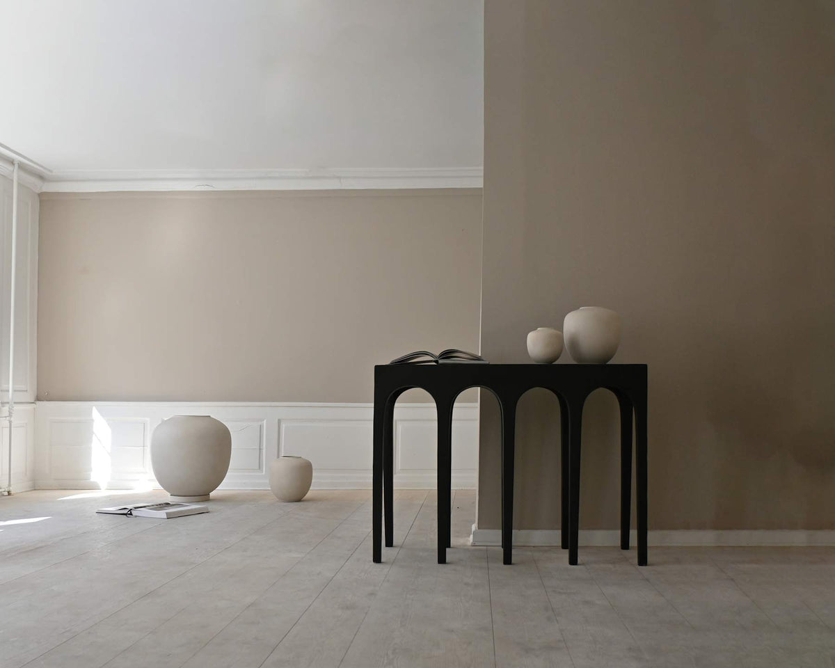 Dark brown Bow console
