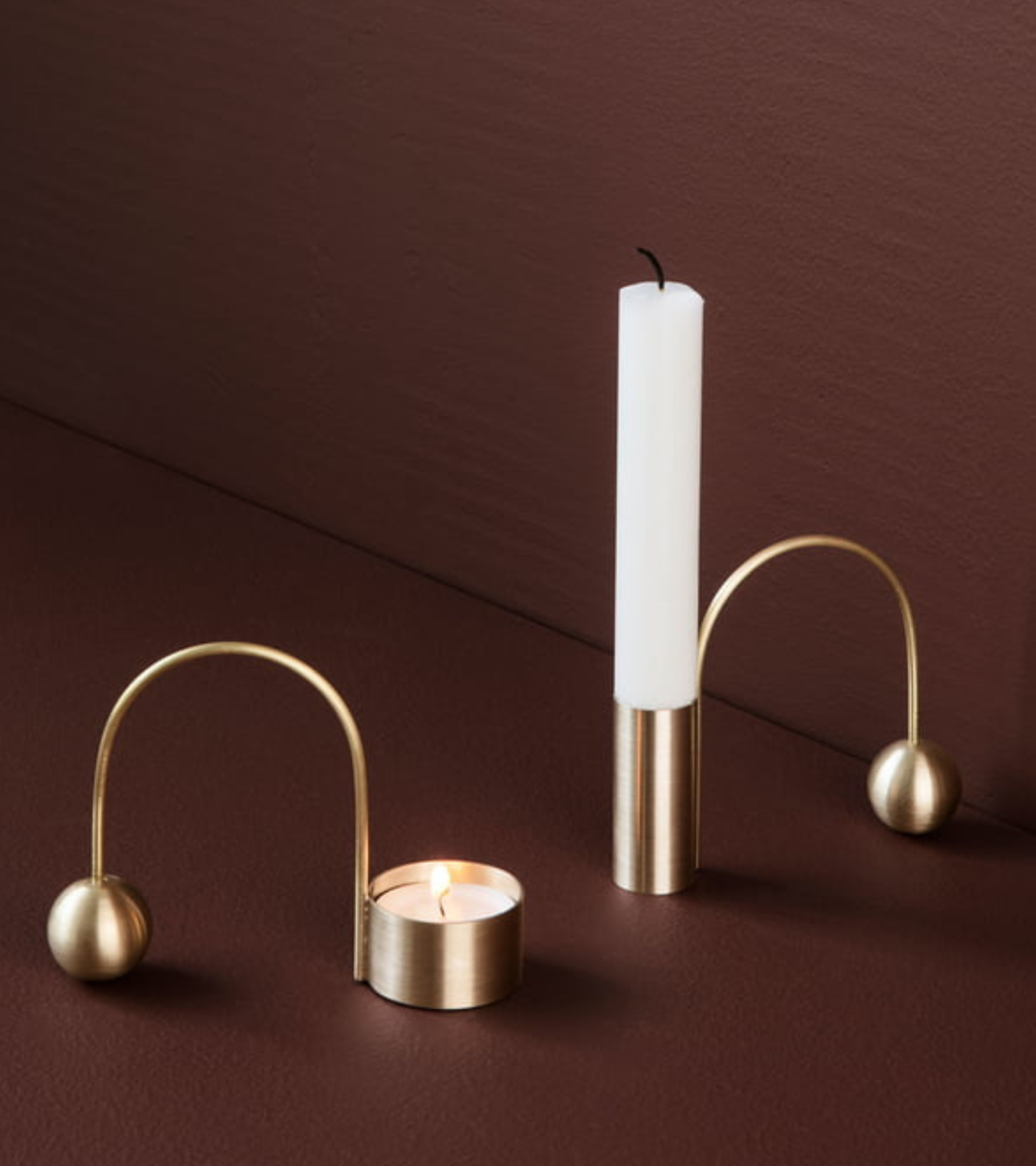 BALANCE TEALIGHT Candle Holder Gold