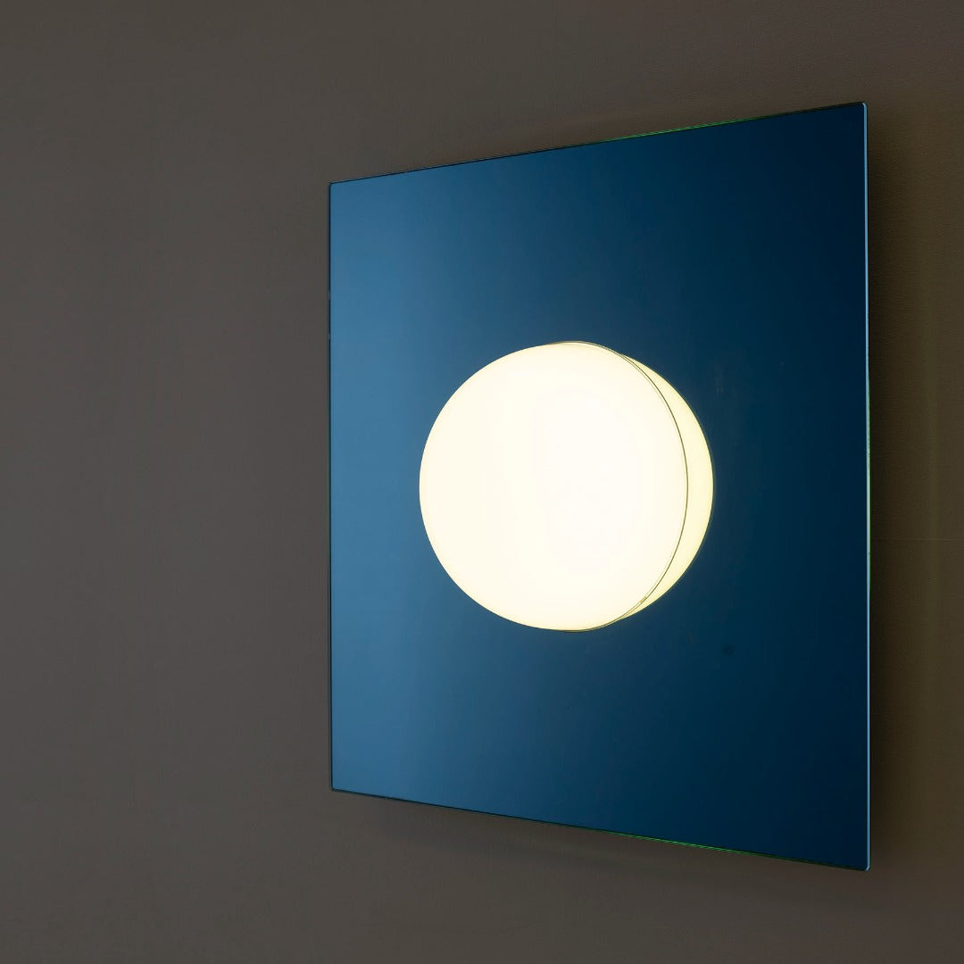ELOS Wall Lamp with White Shade and Glass Base