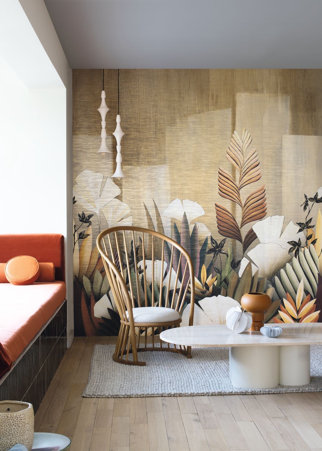 Plant-themed mural ICHO straw beige with dusty pink