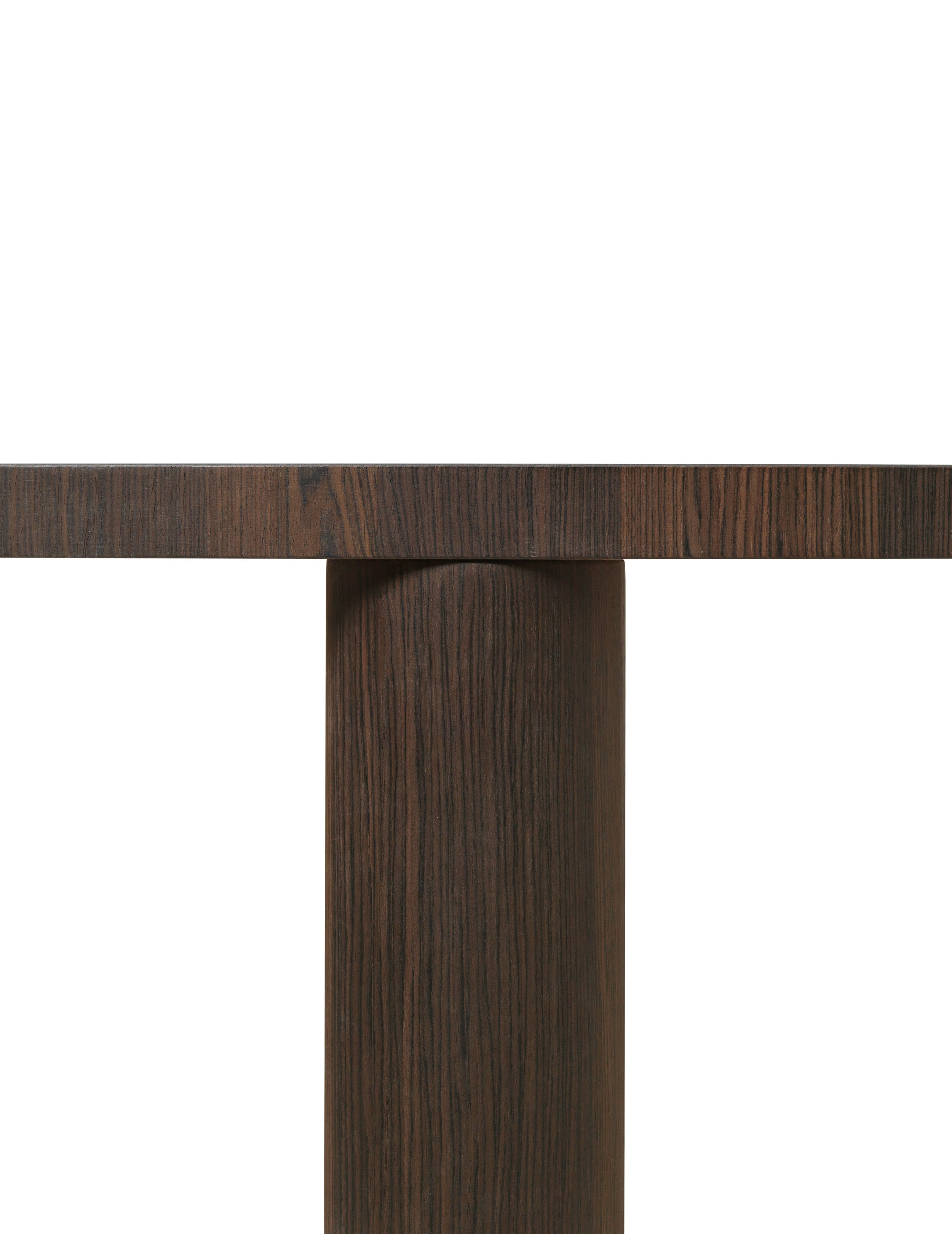 Round table Dark brown oak veneer