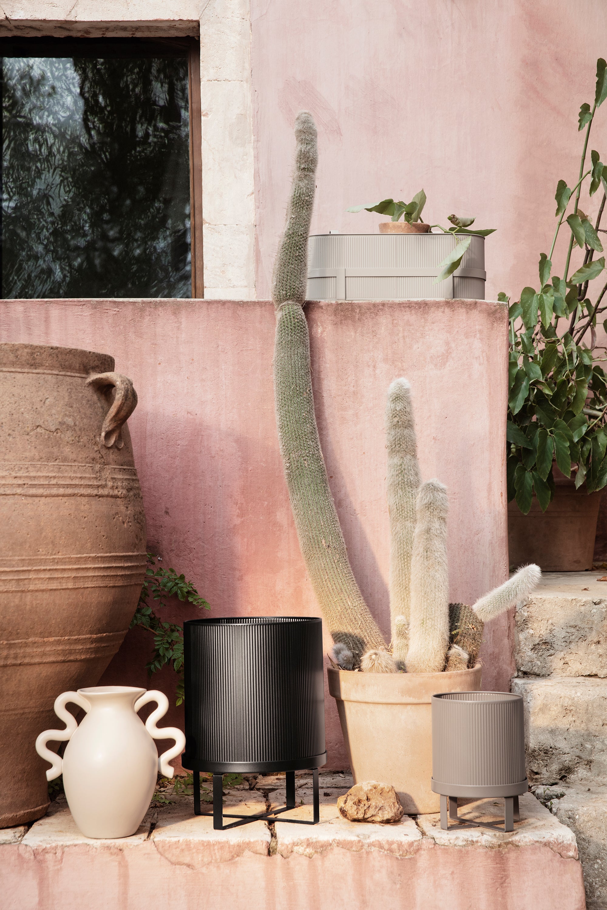 BAU Blumentopf schwarz