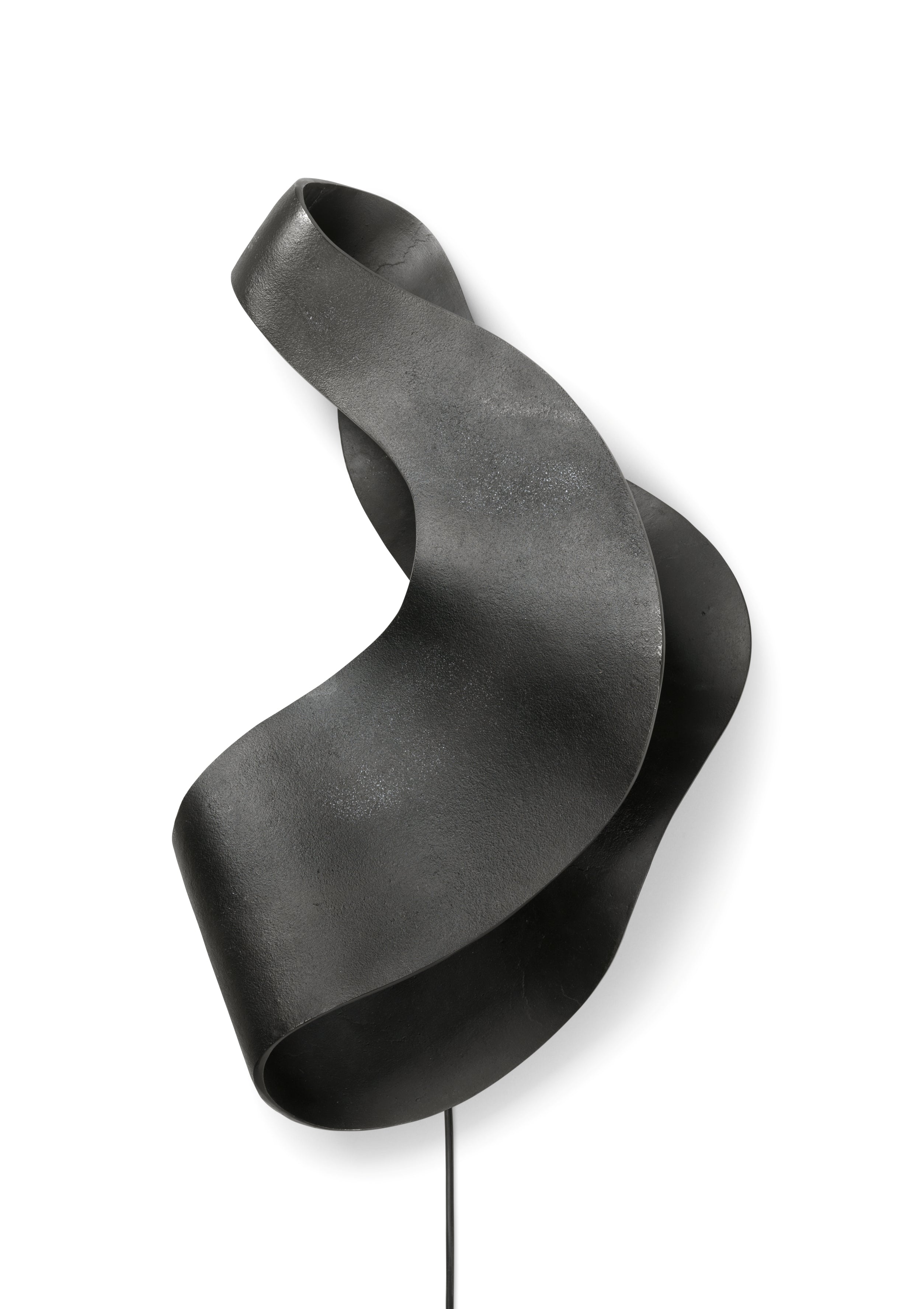 OYSTER black wall lamp