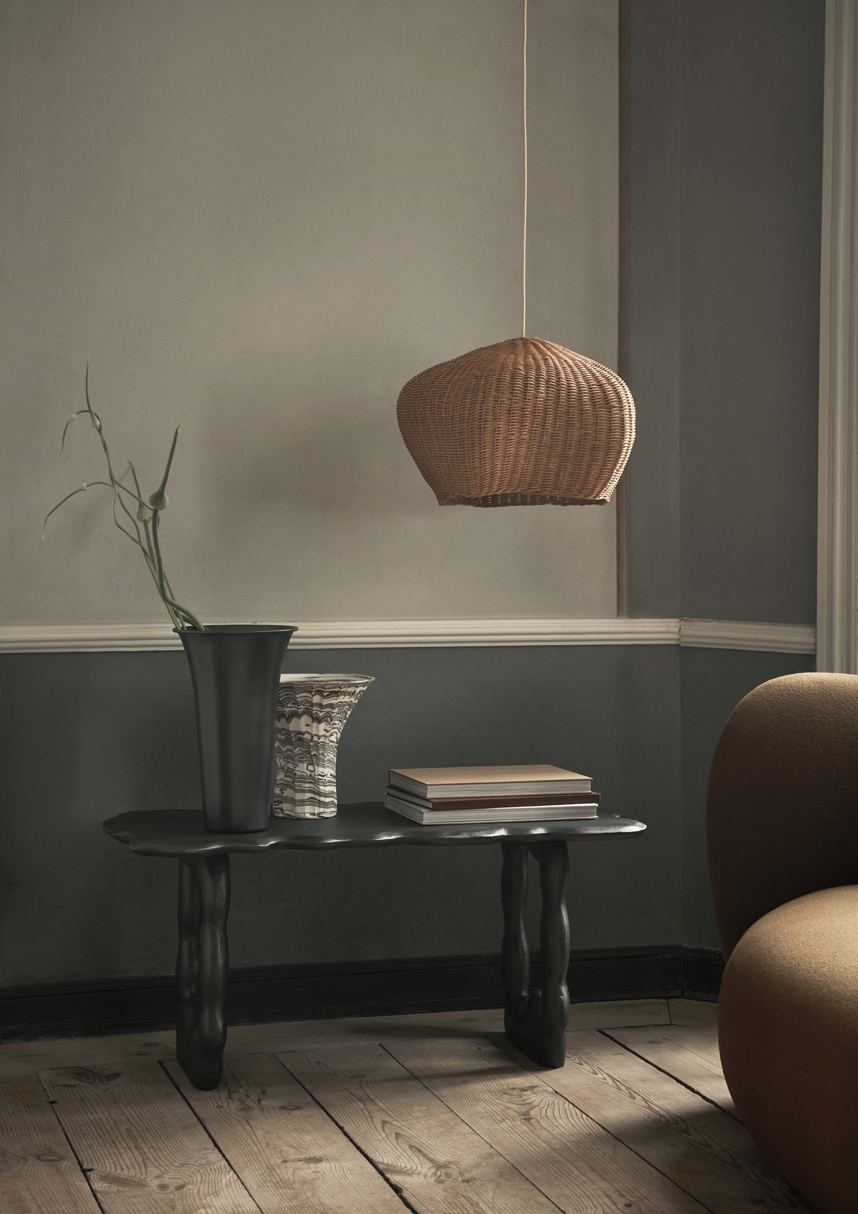 DAL PIECE table black aluminum