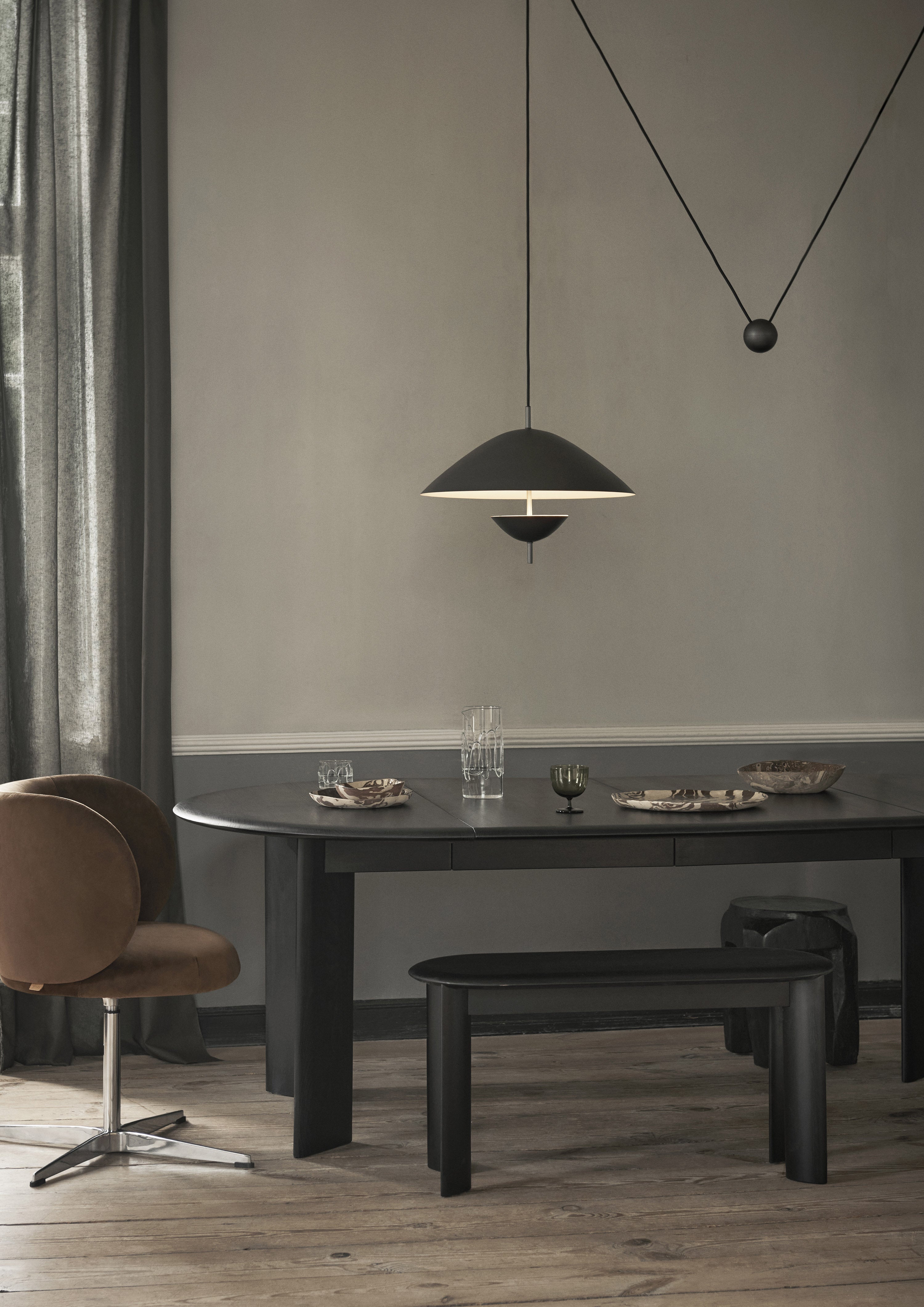 Black ice hanging lamp