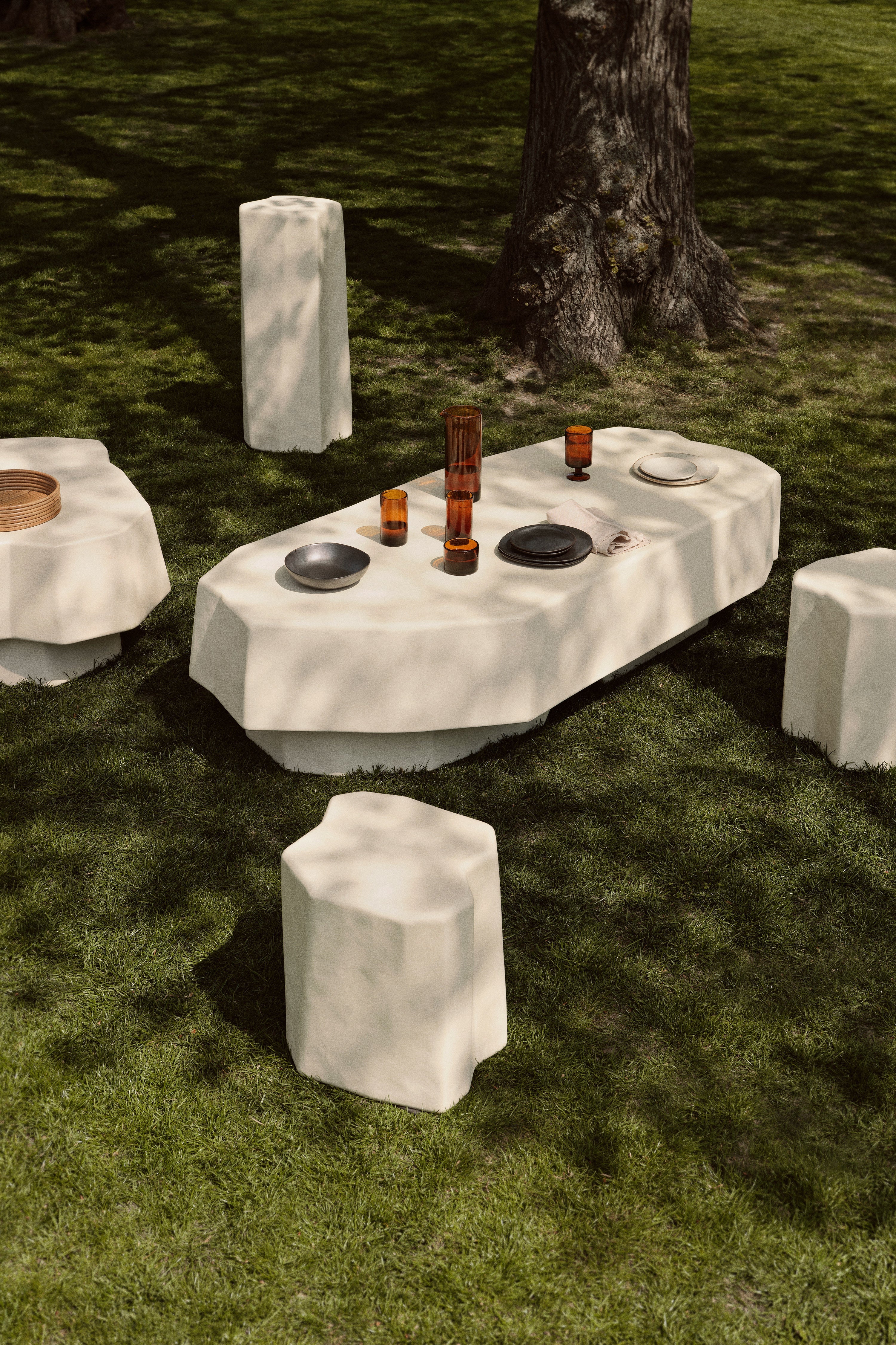 Staffa side table broken white