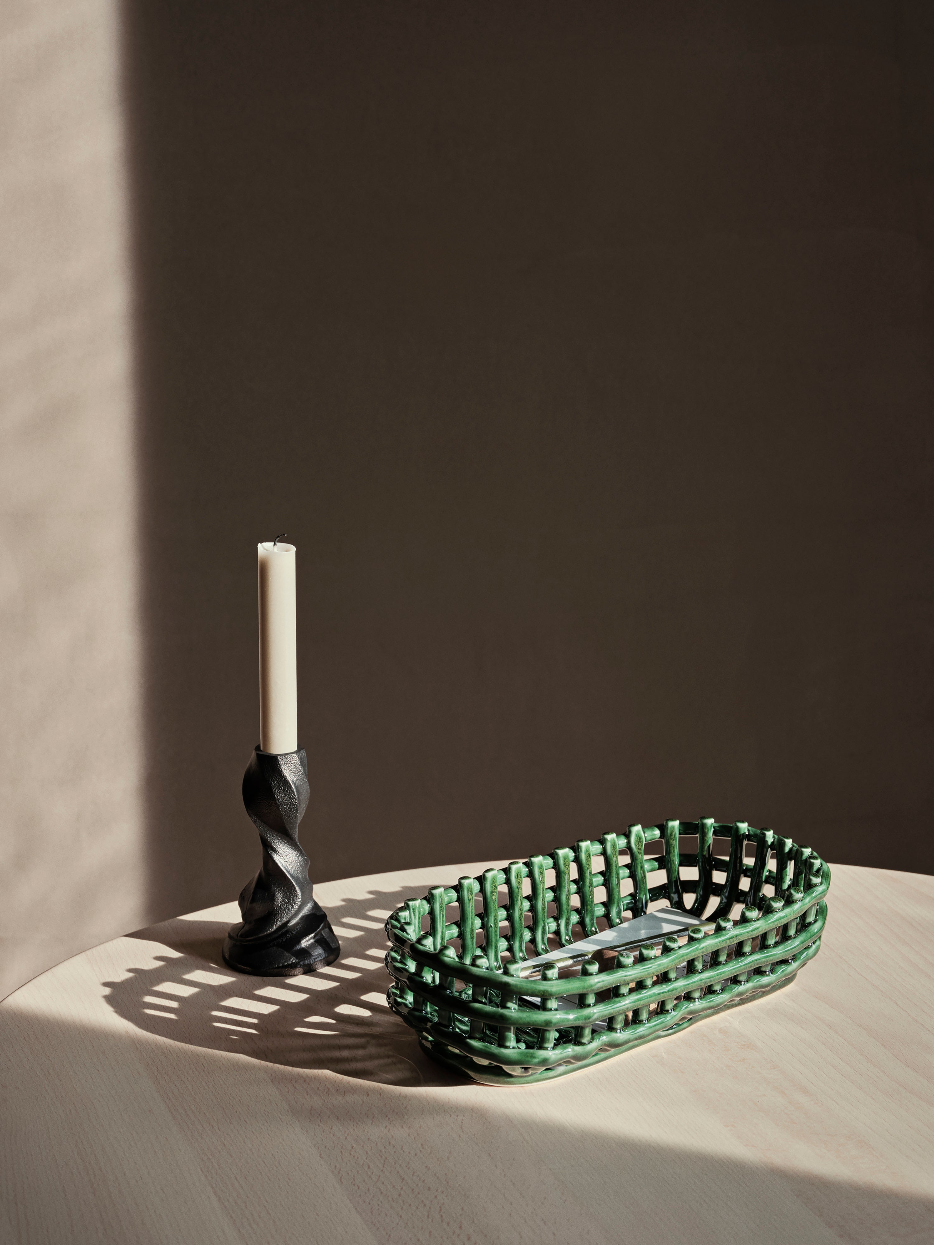GALE candle holder black aluminum