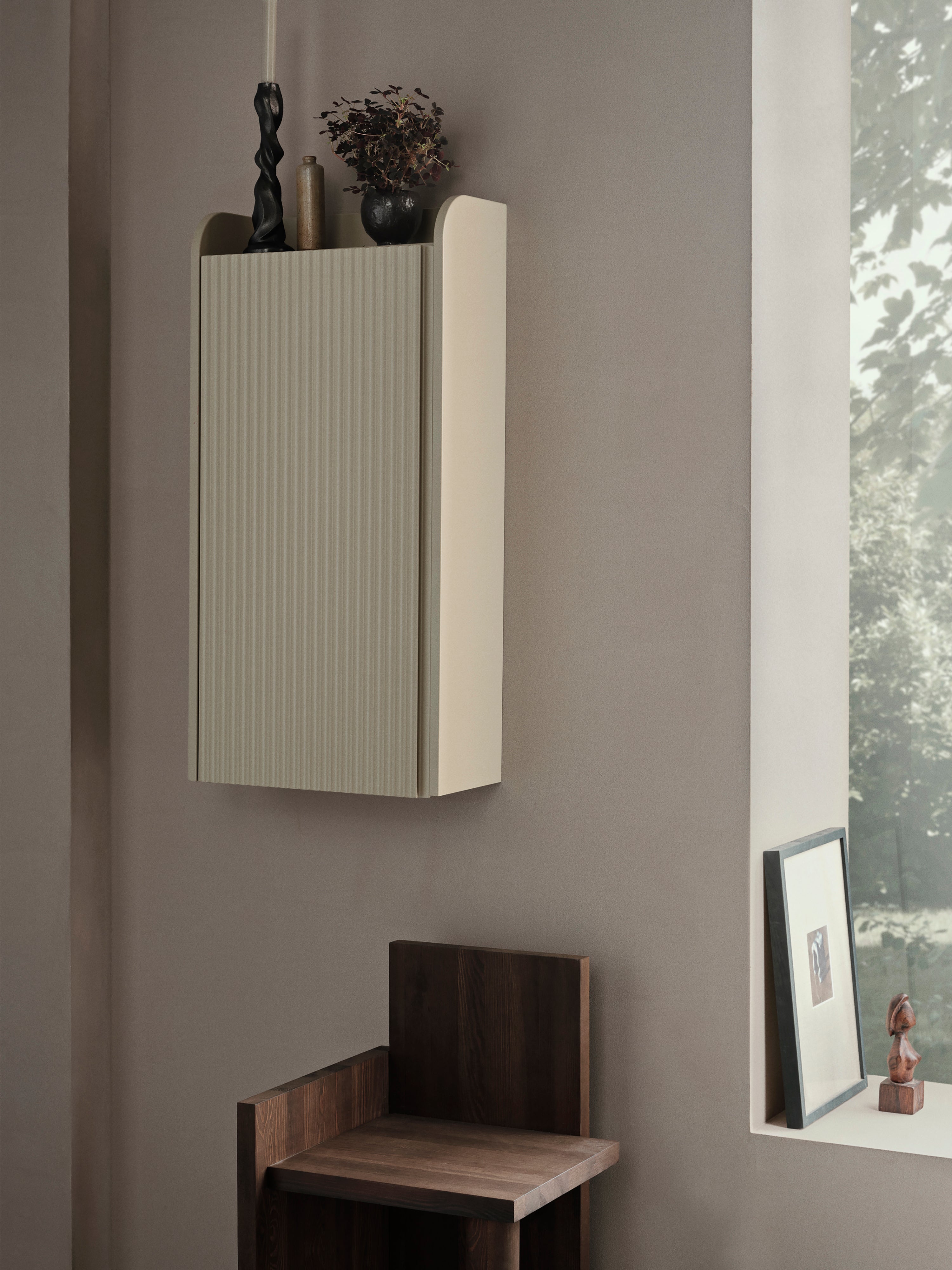 SILL wall cabinet beige