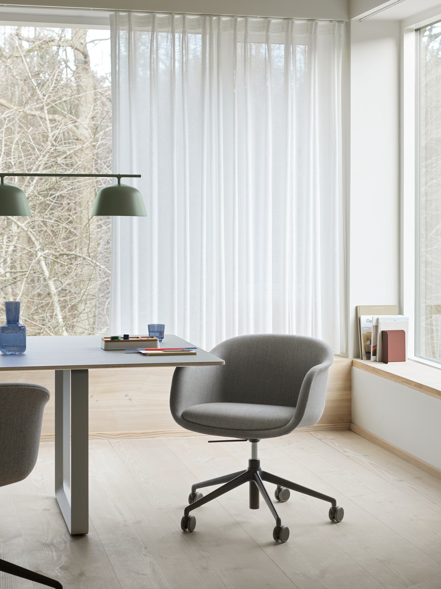 Hanging lamp AMBIT RAIL dirty green