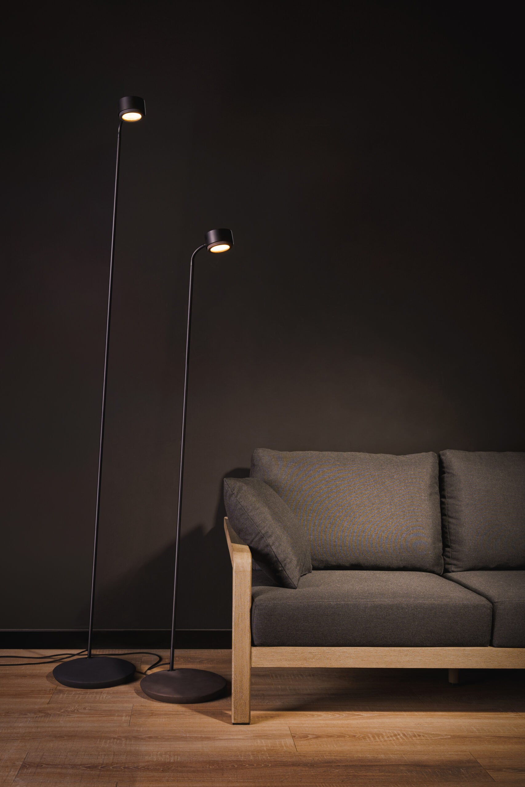 Stehlampe zum Lesen JUBI Aluminium mit Beton