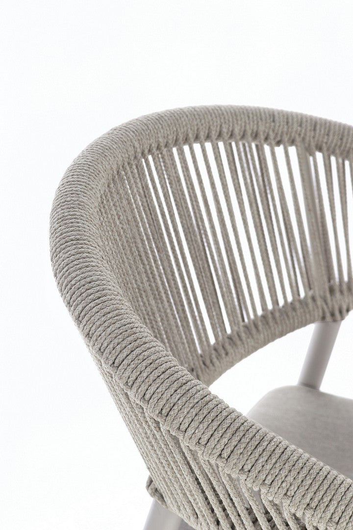 MILLOR beige outdoor chair