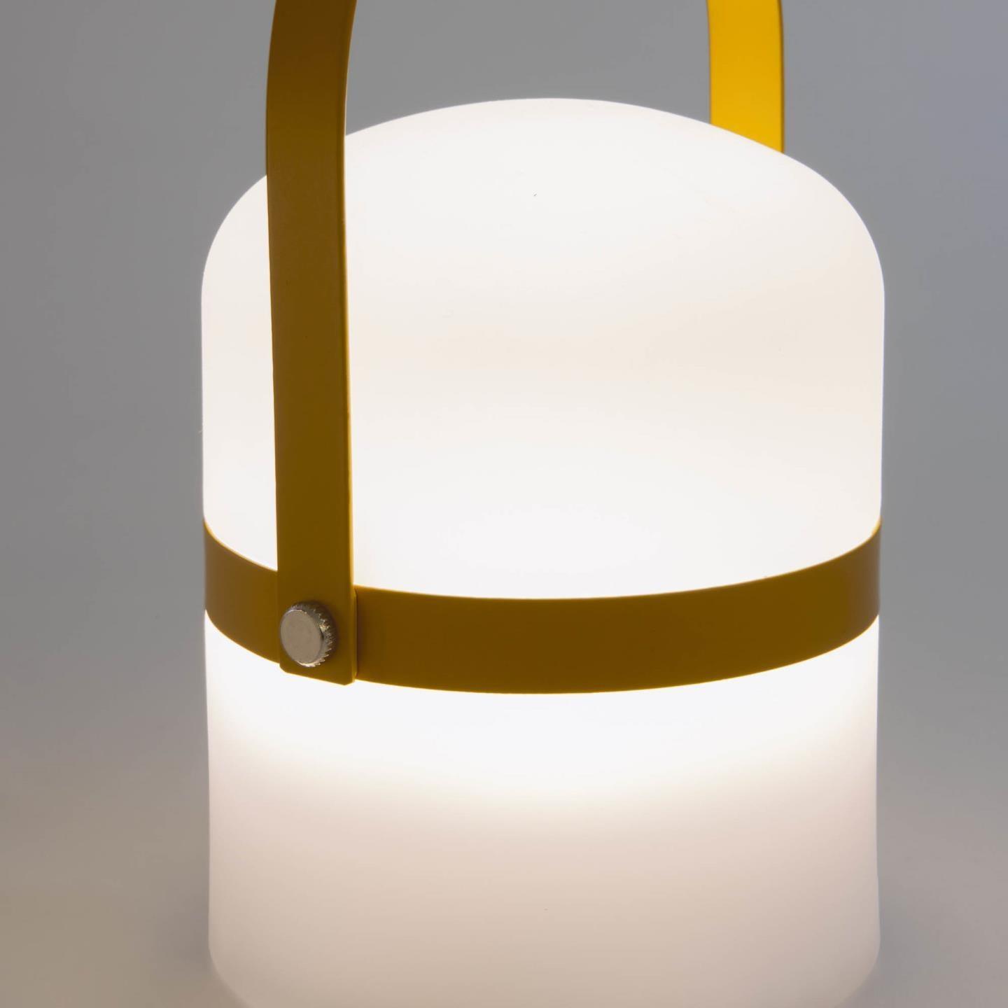 Lampa akumulatorowa RIDLEY MINI musztardowy La Forma    Eye on Design