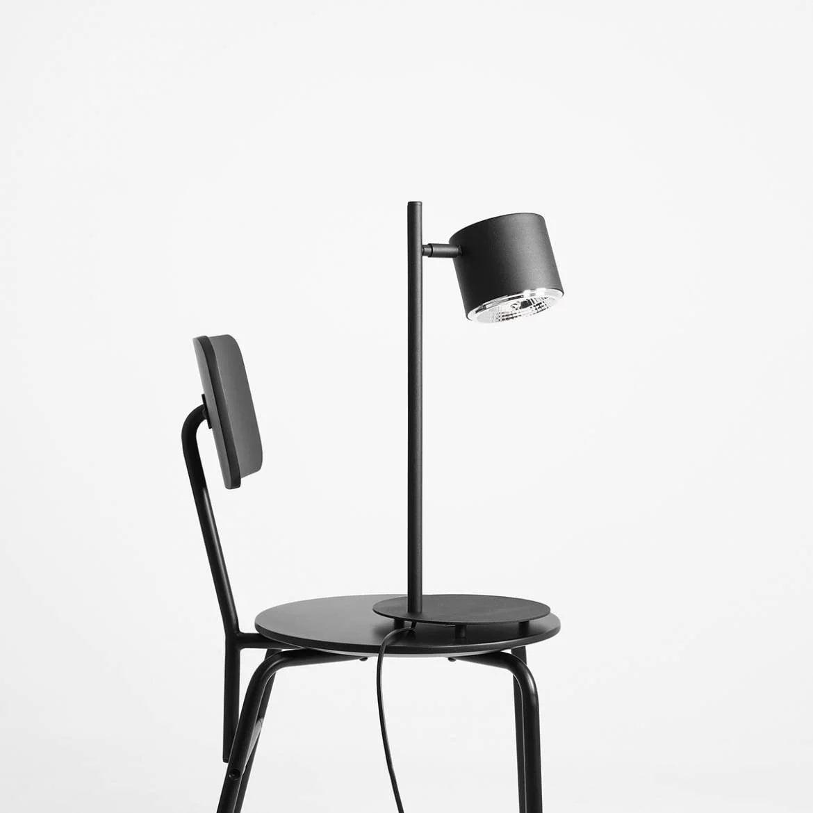 Lampa biurkowa BOT czarny Artera    Eye on Design