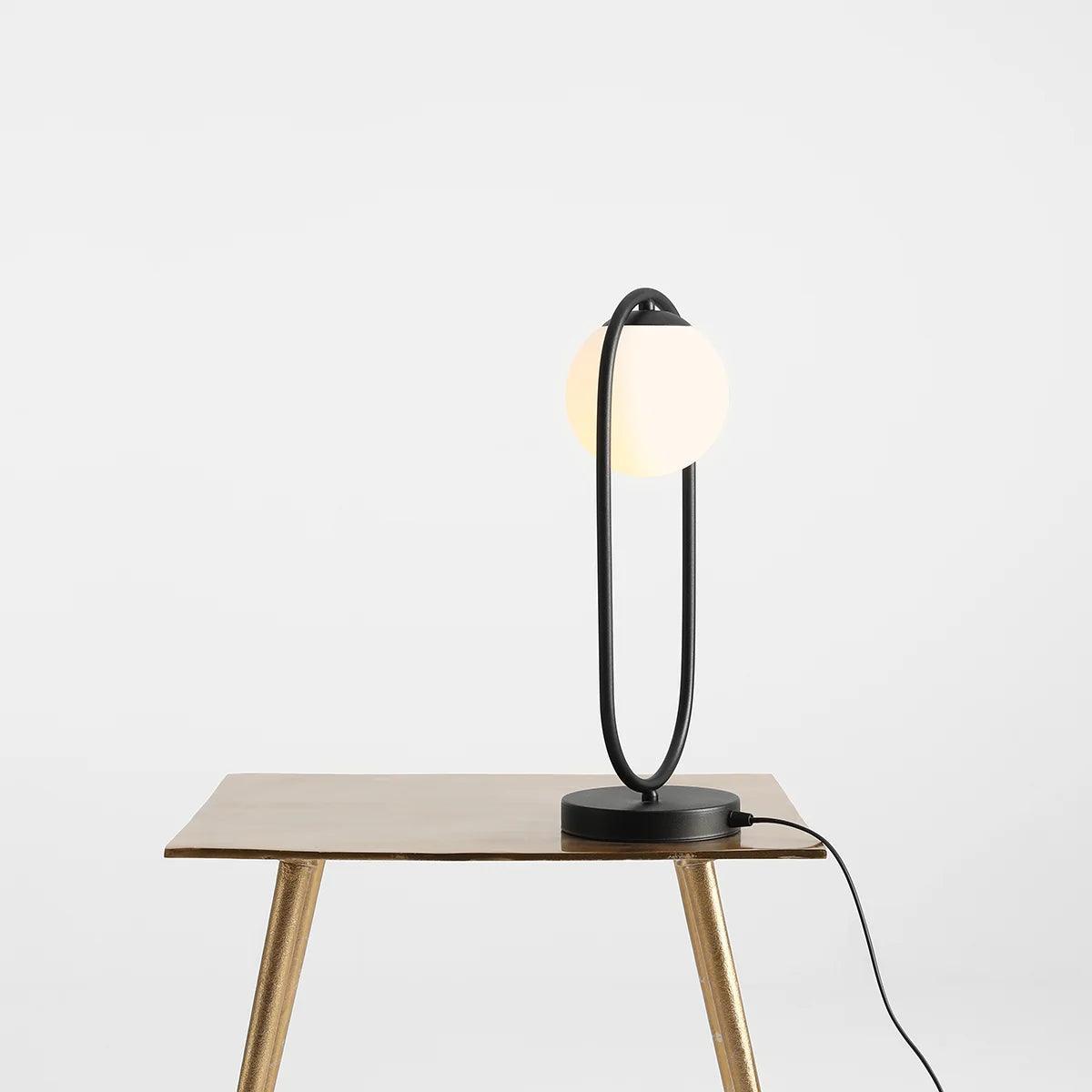 Lampa biurkowa RIVA czarny Artera    Eye on Design