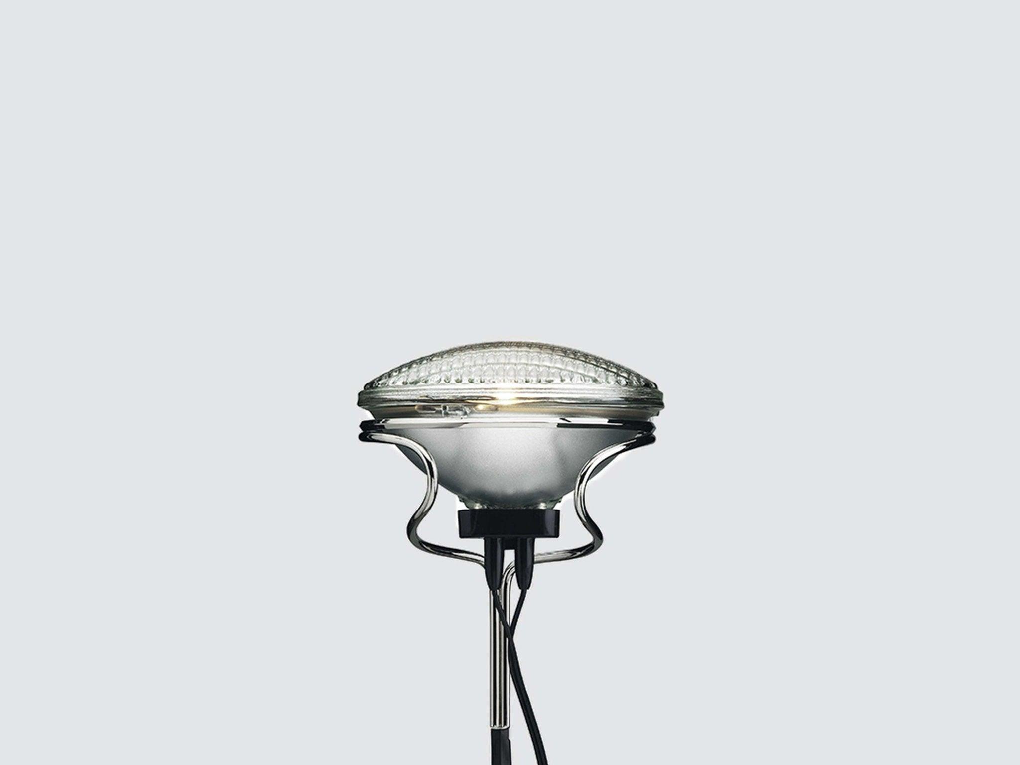 Lampa podłogowa TOIO czarny Flos    Eye on Design