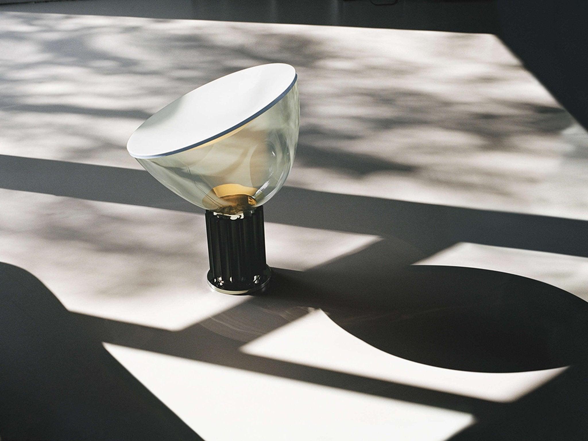 Lampa stołowa TACCIA czarny Flos    Eye on Design