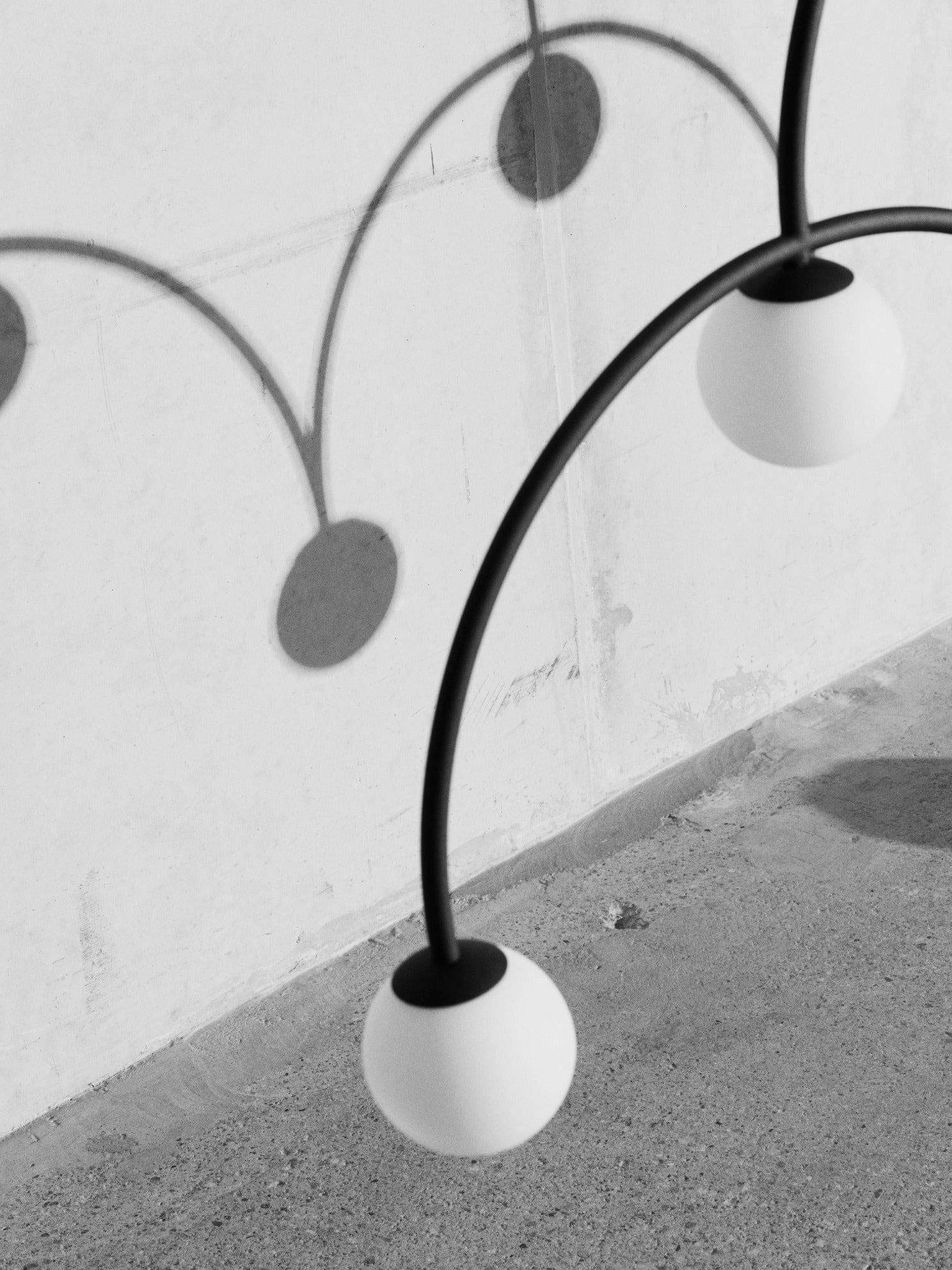 Lampa wisząca BOUNCE GRAND czarny Pholc    Eye on Design