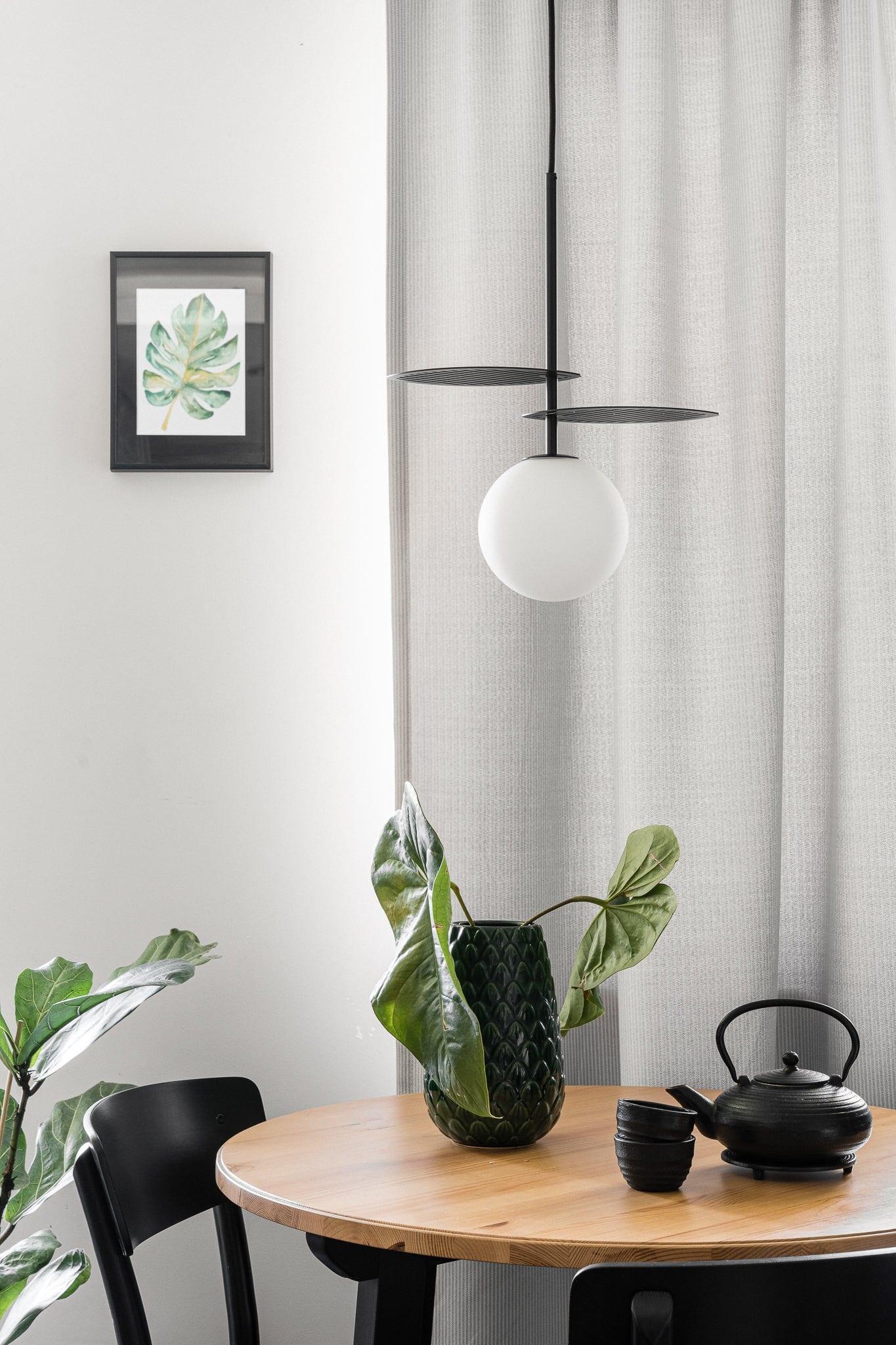 Lampa wisząca FYLLO czarny Ummo    Eye on Design