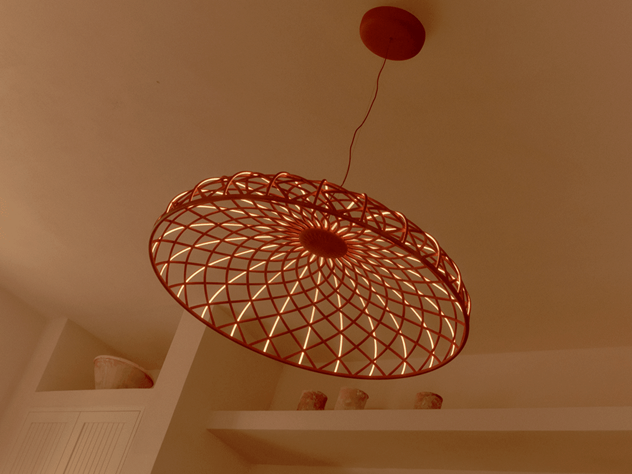 Lampa wisząca SKYNEST ceglasta czerwień Flos    Eye on Design