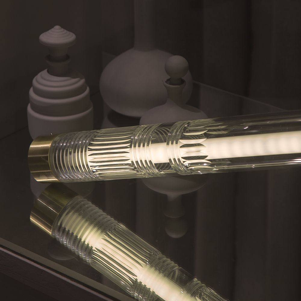 CRYSTAL TUBE Wall Lamp in crystal glass with a brass finish