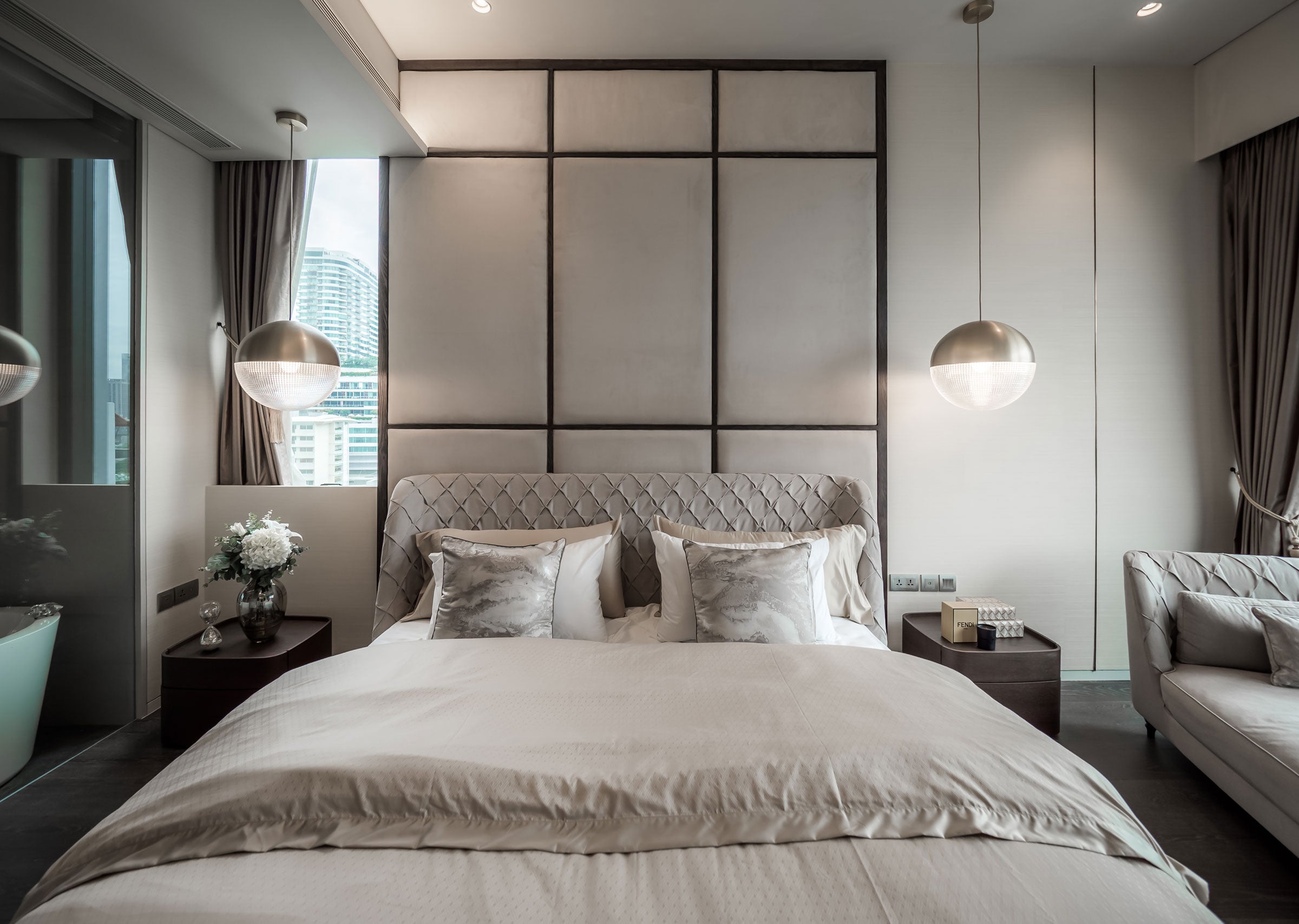 LENS FLAIR Pendant Lamp in Matte Black