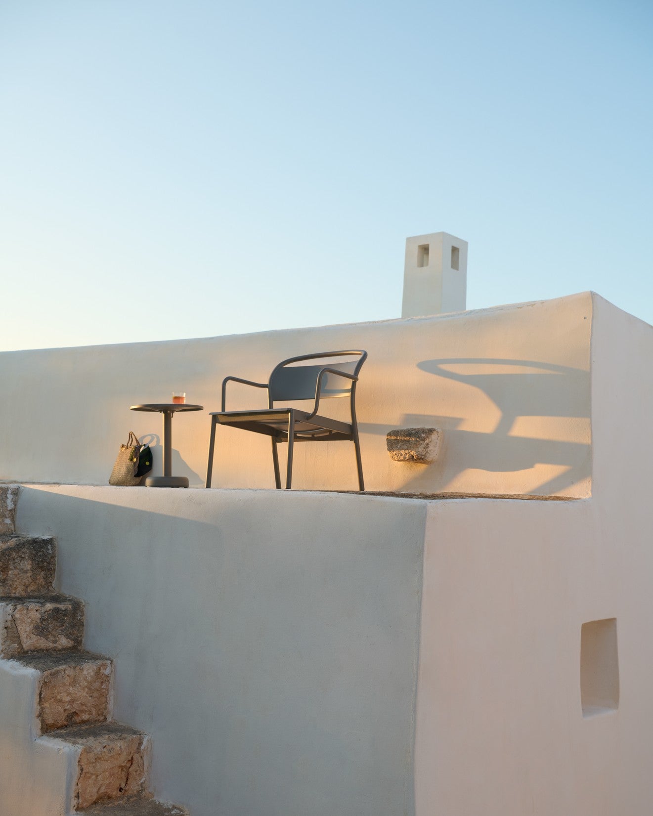 LINEAR Outdoor Armchair Black Steel