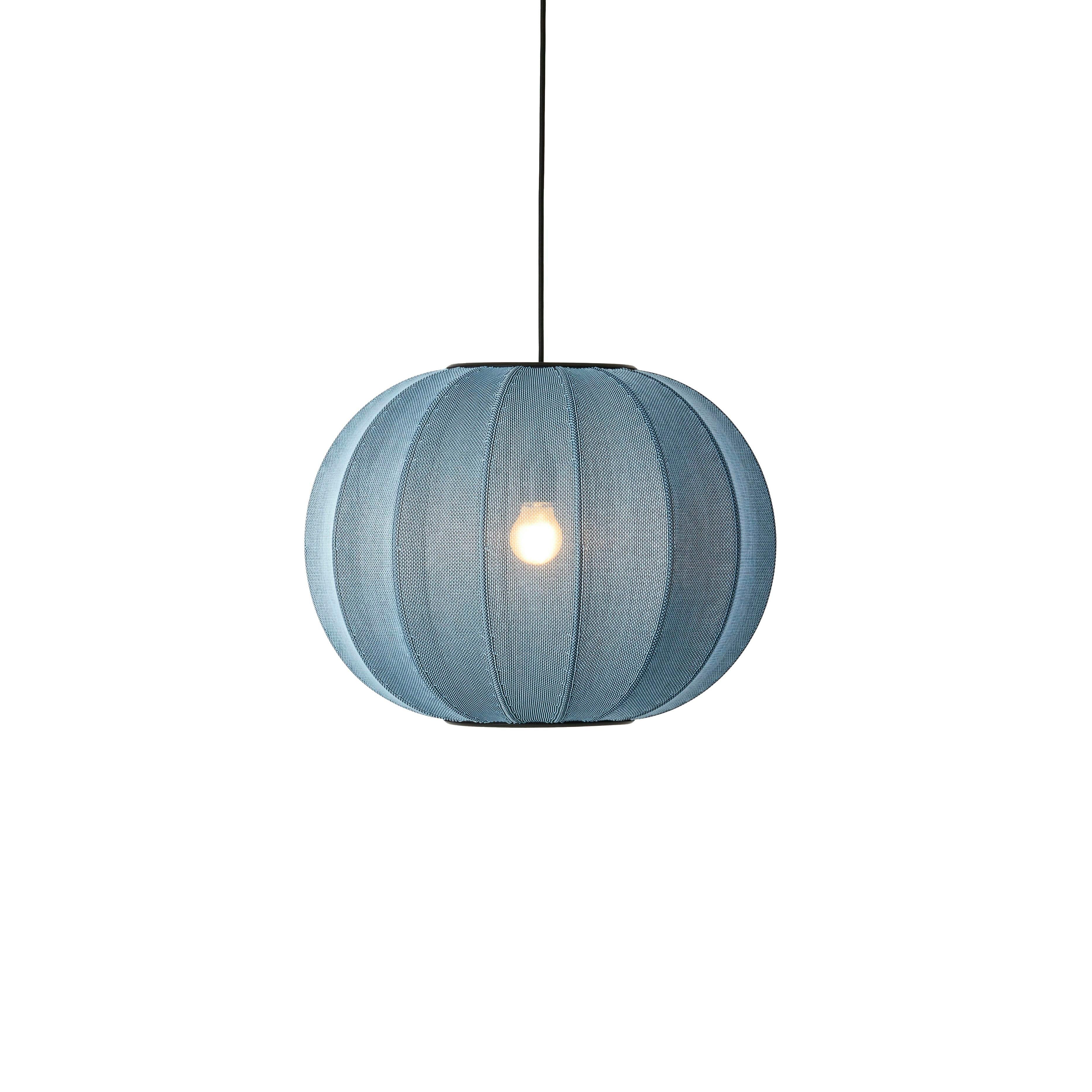 Knit-Wit Round Blue hanging lamp