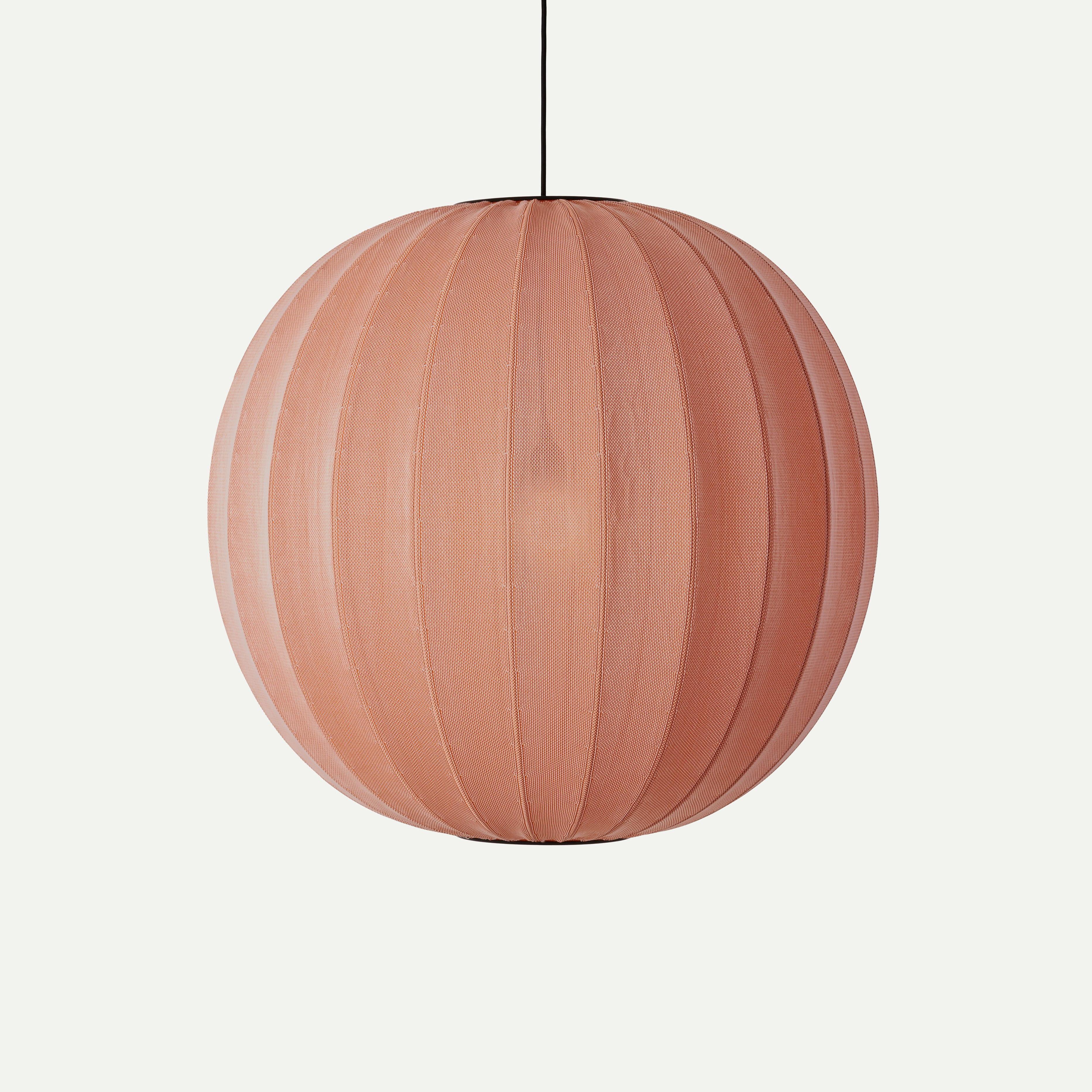Knit-Wit Round hanging lamp coral
