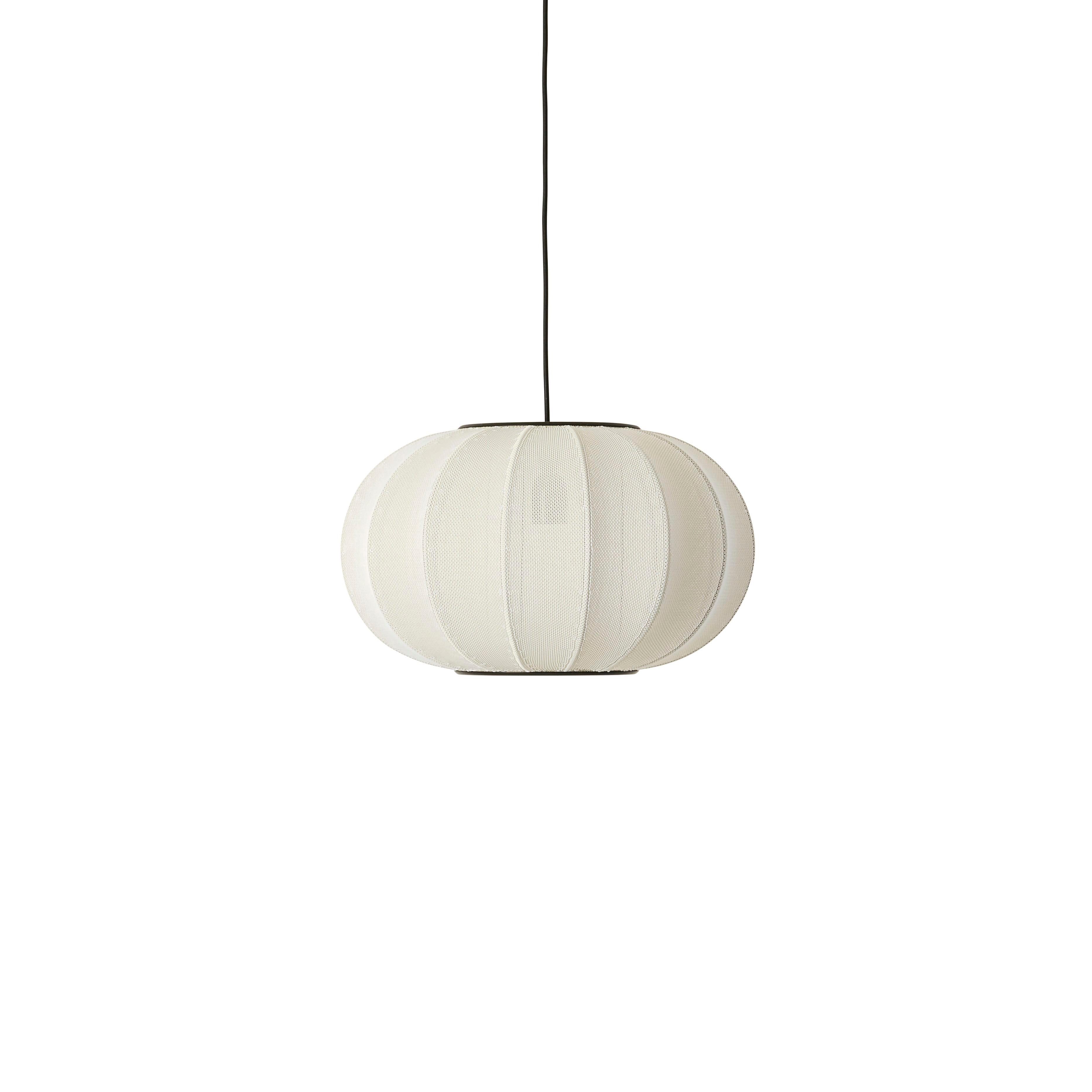 Knit-Wit Oval Pearl hanging lamp