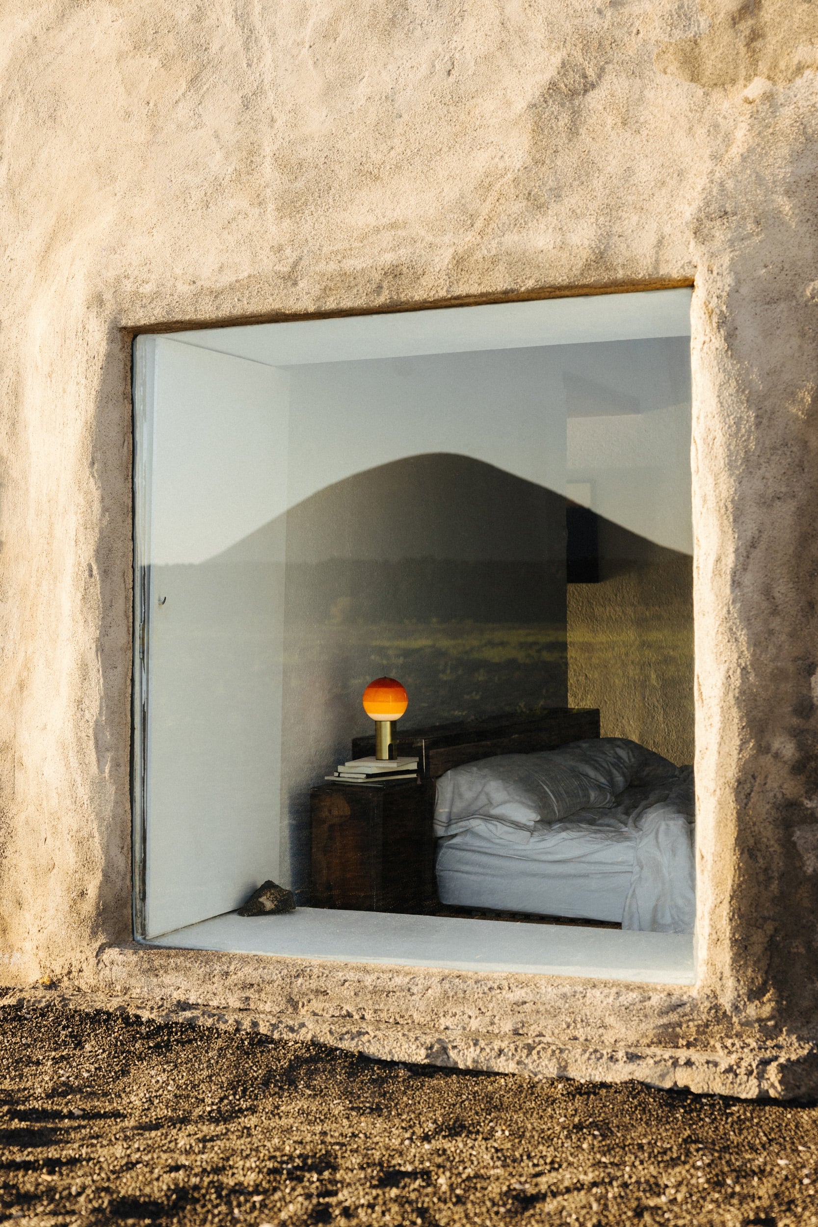 Battery-powered lamp DIPPING burgundy
