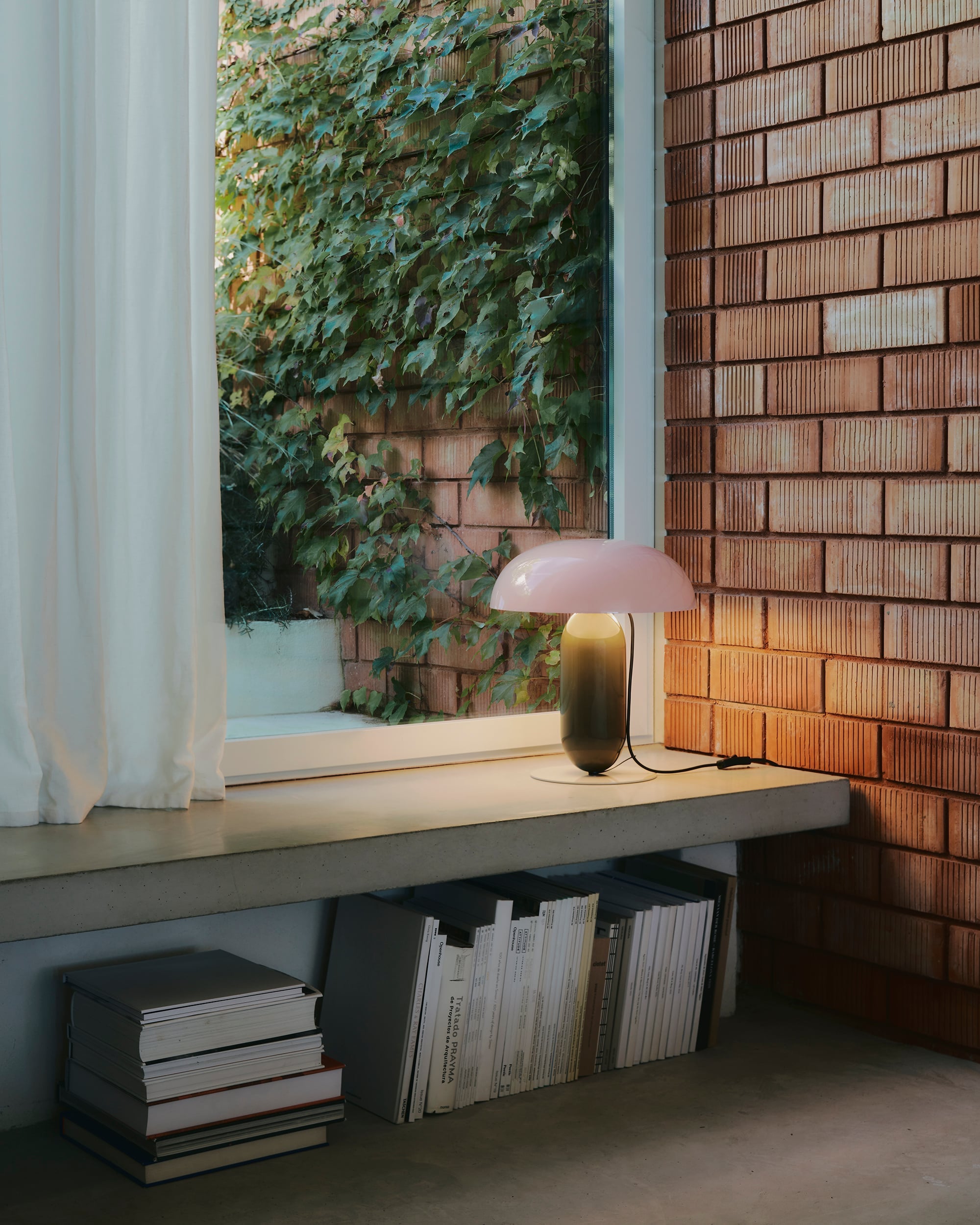 GAMBOSA Pink Table Lamp with Green Base