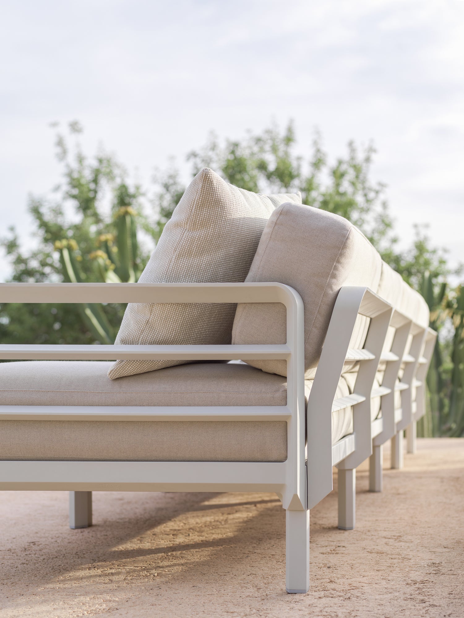 MAXIMO 5 Pearl Modular Outdoor Corner Sofa with Chalk Base