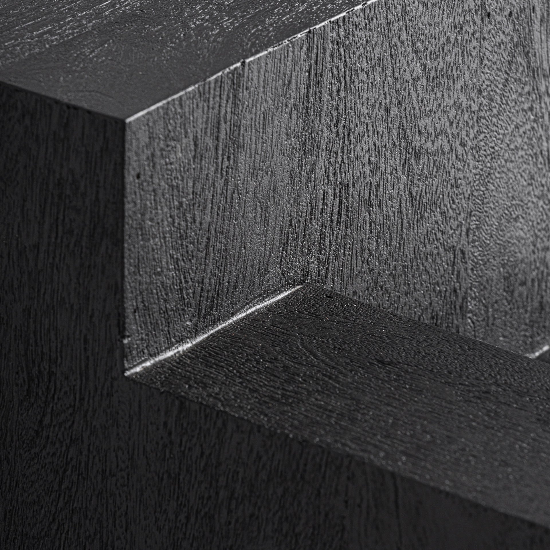 PÈTRIA Side Table in Black Mango Wood