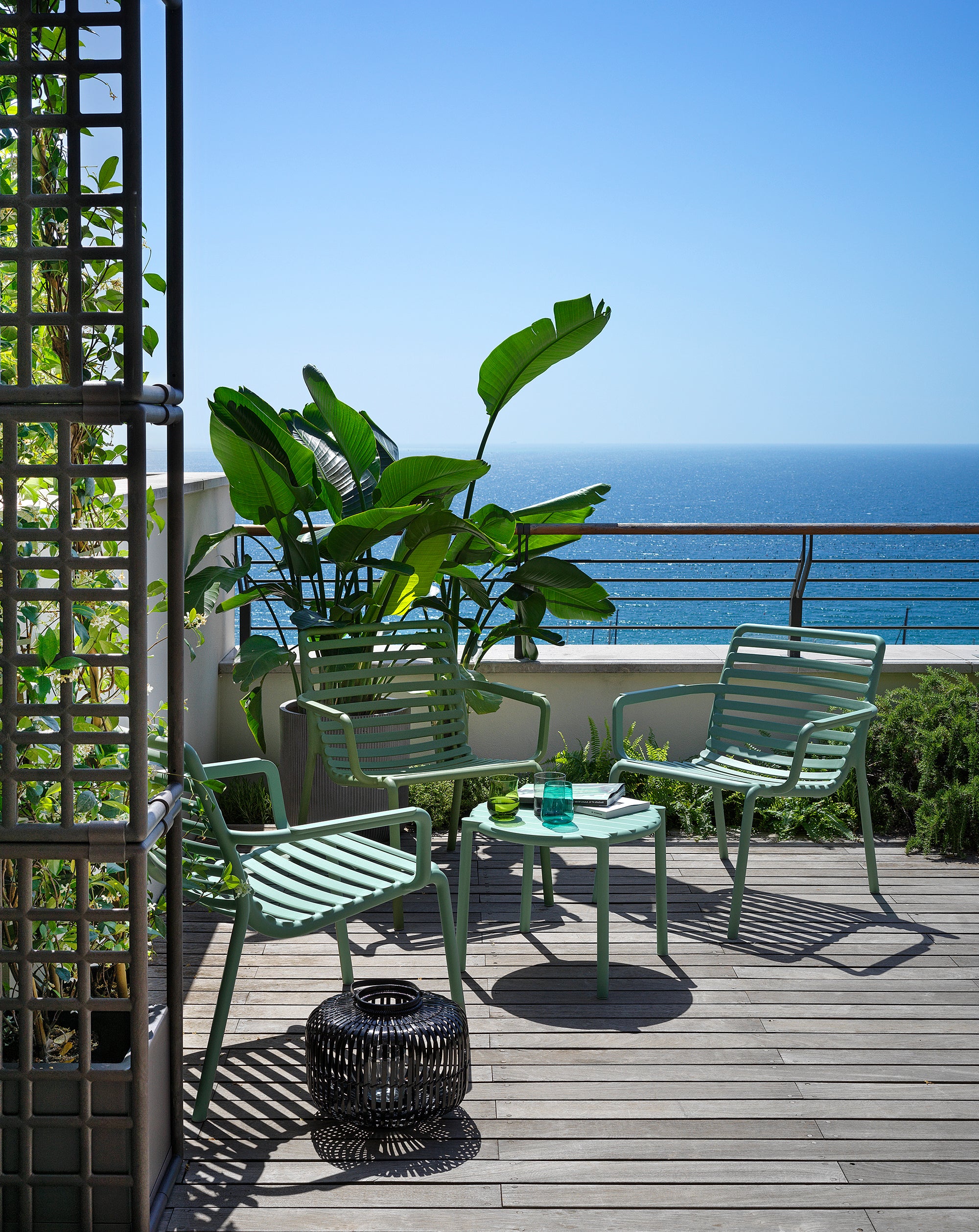 Round Outdoor Side Table DOGA Brown