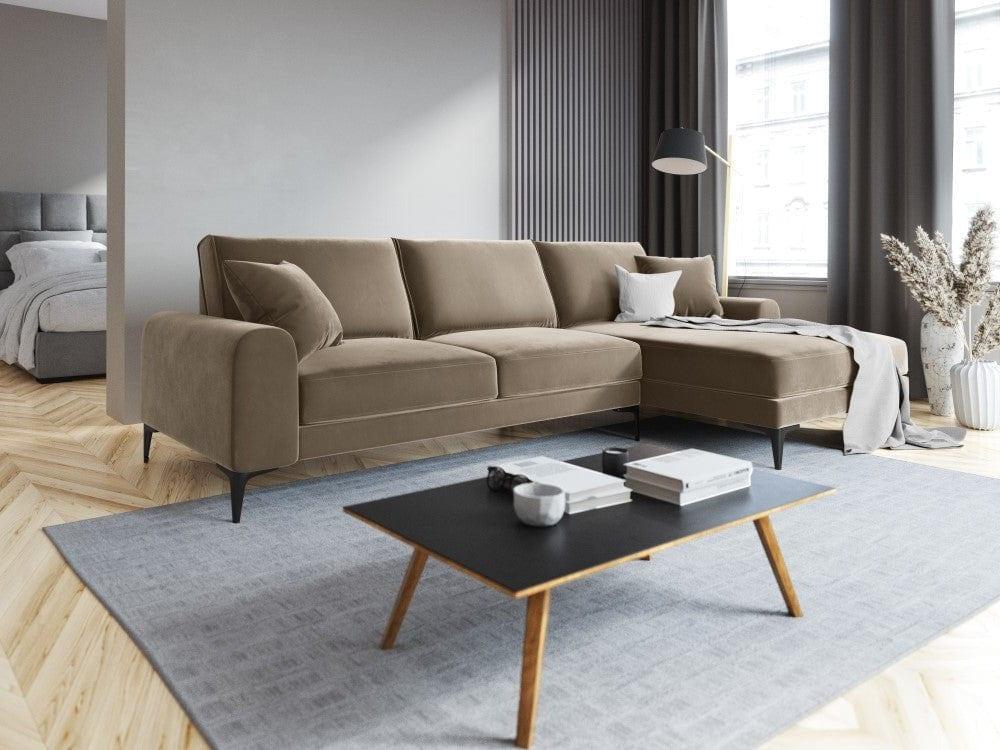 Narożnik aksamitny prawostronny MADARA cappuccino z czarną podstawą Mazzini Sofas    Eye on Design